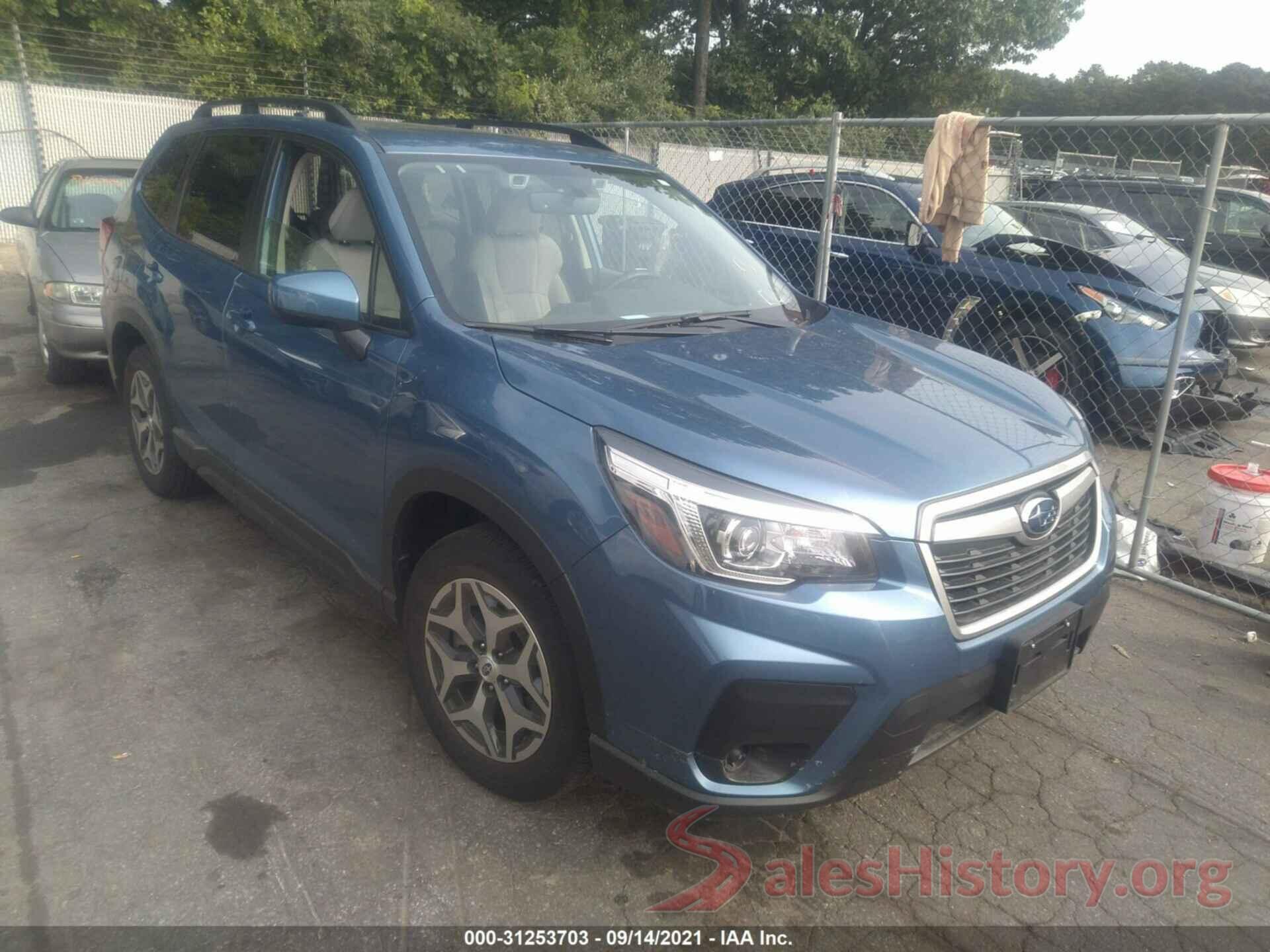 JF2SKAEC8KH573858 2019 SUBARU FORESTER