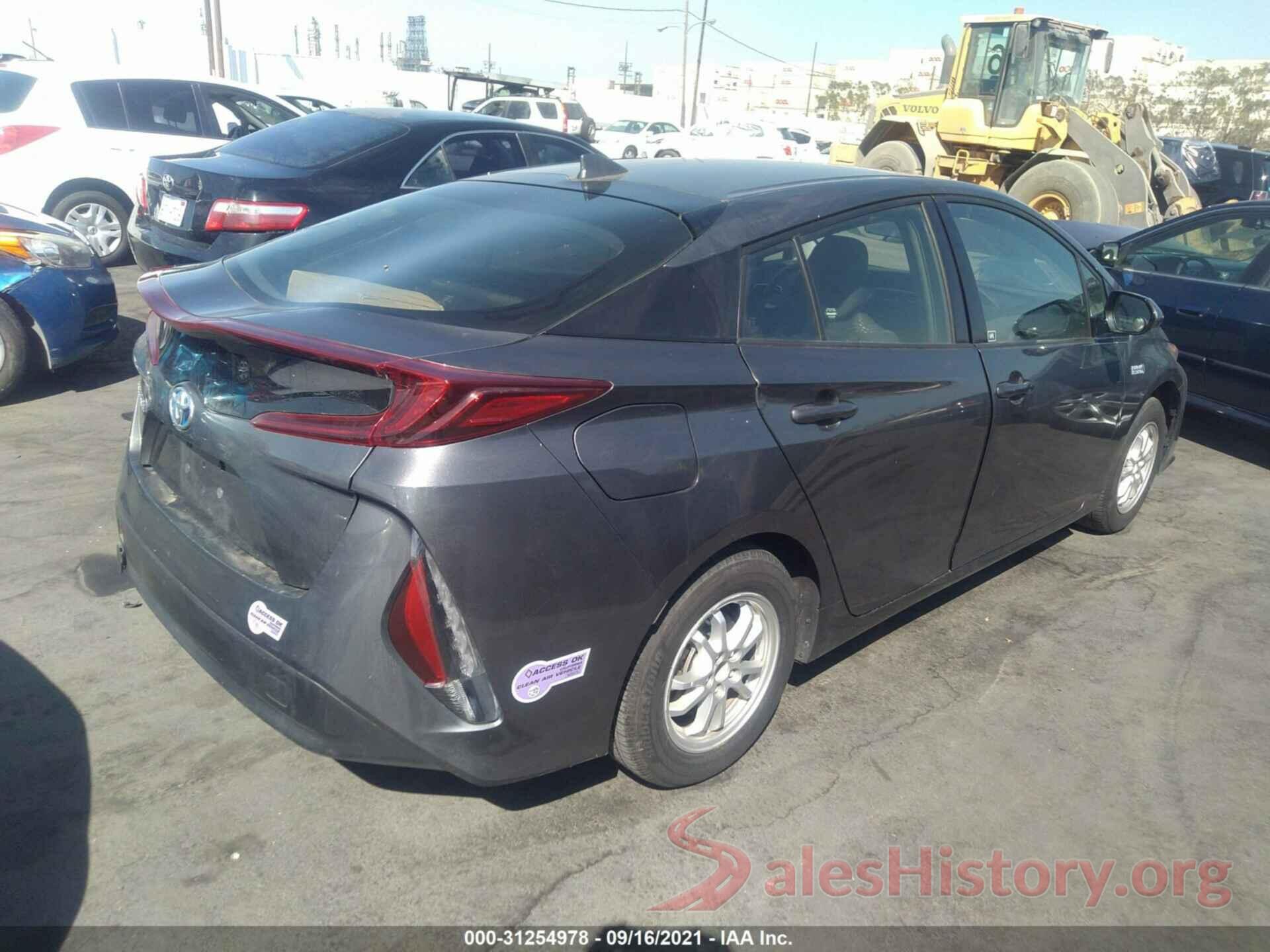 JTDKARFP3J3098679 2018 TOYOTA PRIUS PRIME