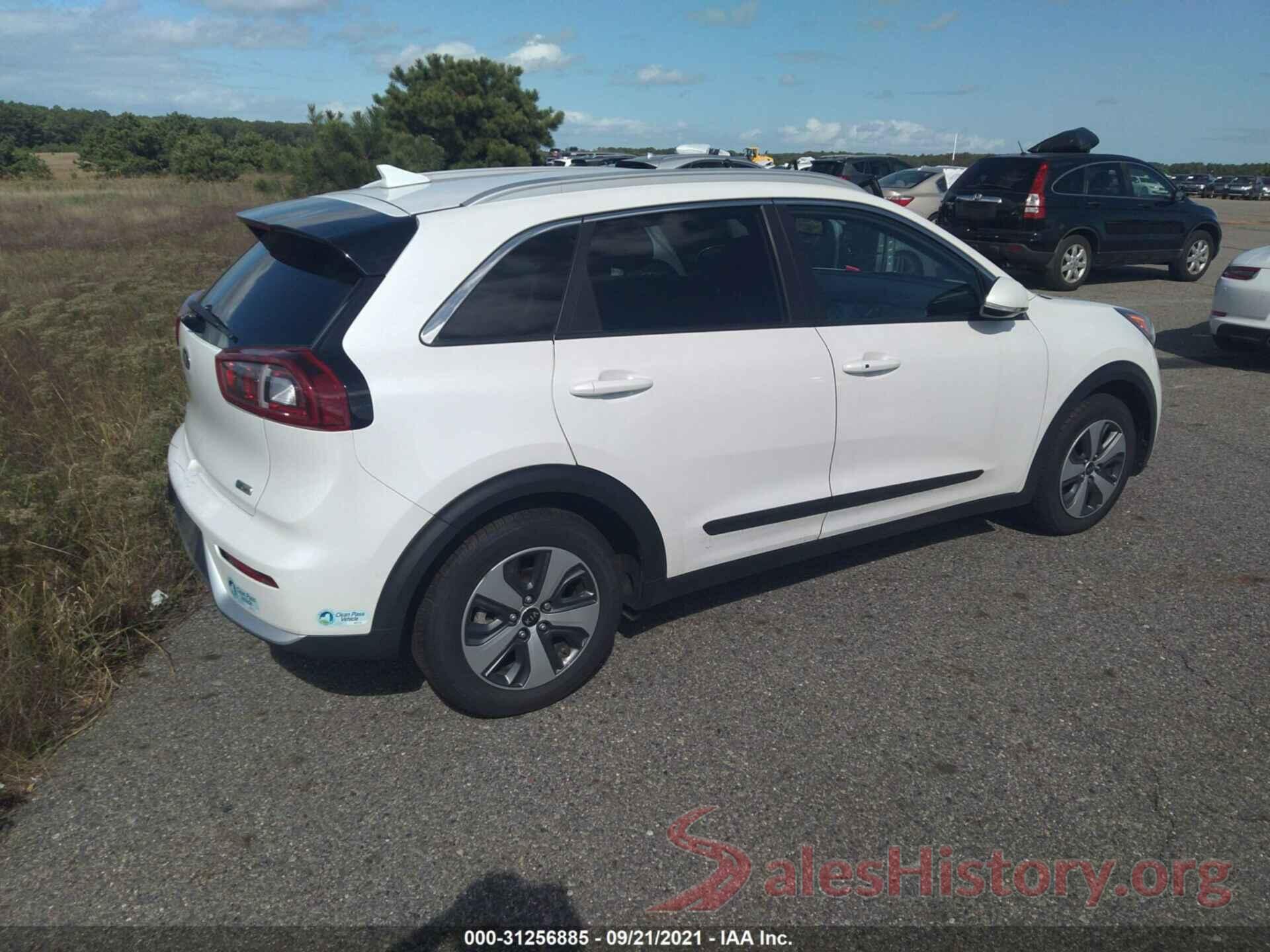 KNDCC3LC0J5175851 2018 KIA NIRO