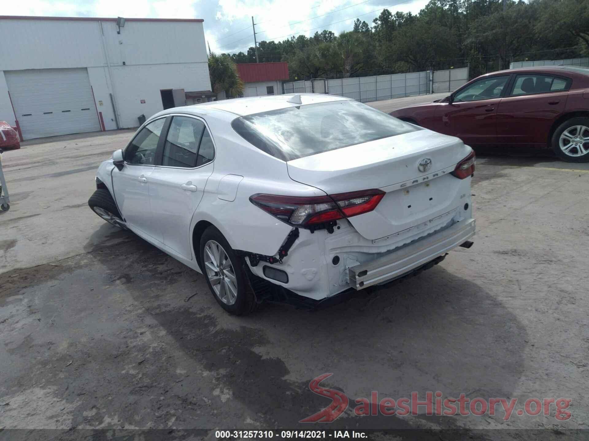 4T1C11AK7MU556400 2021 TOYOTA CAMRY