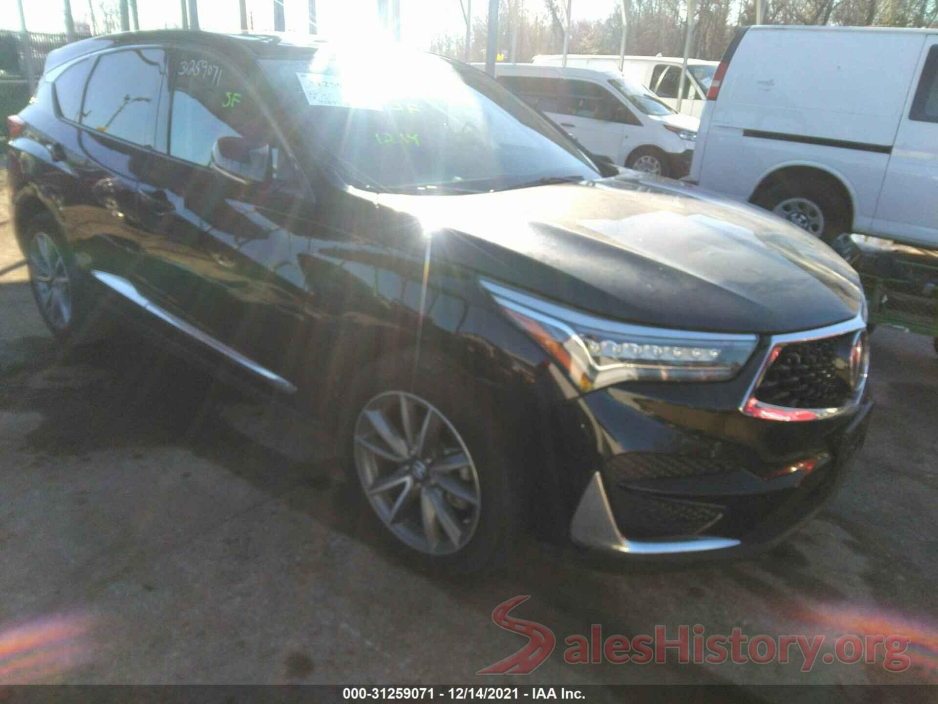 5J8TC1H5XKL008734 2019 ACURA RDX