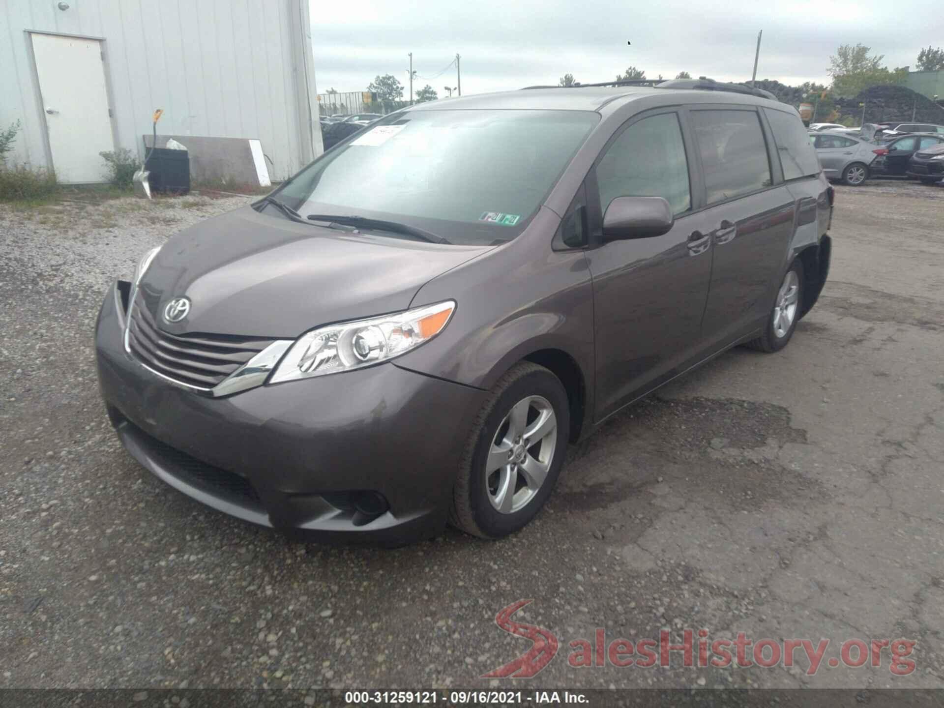 5TDKZ3DC8HS887859 2017 TOYOTA SIENNA