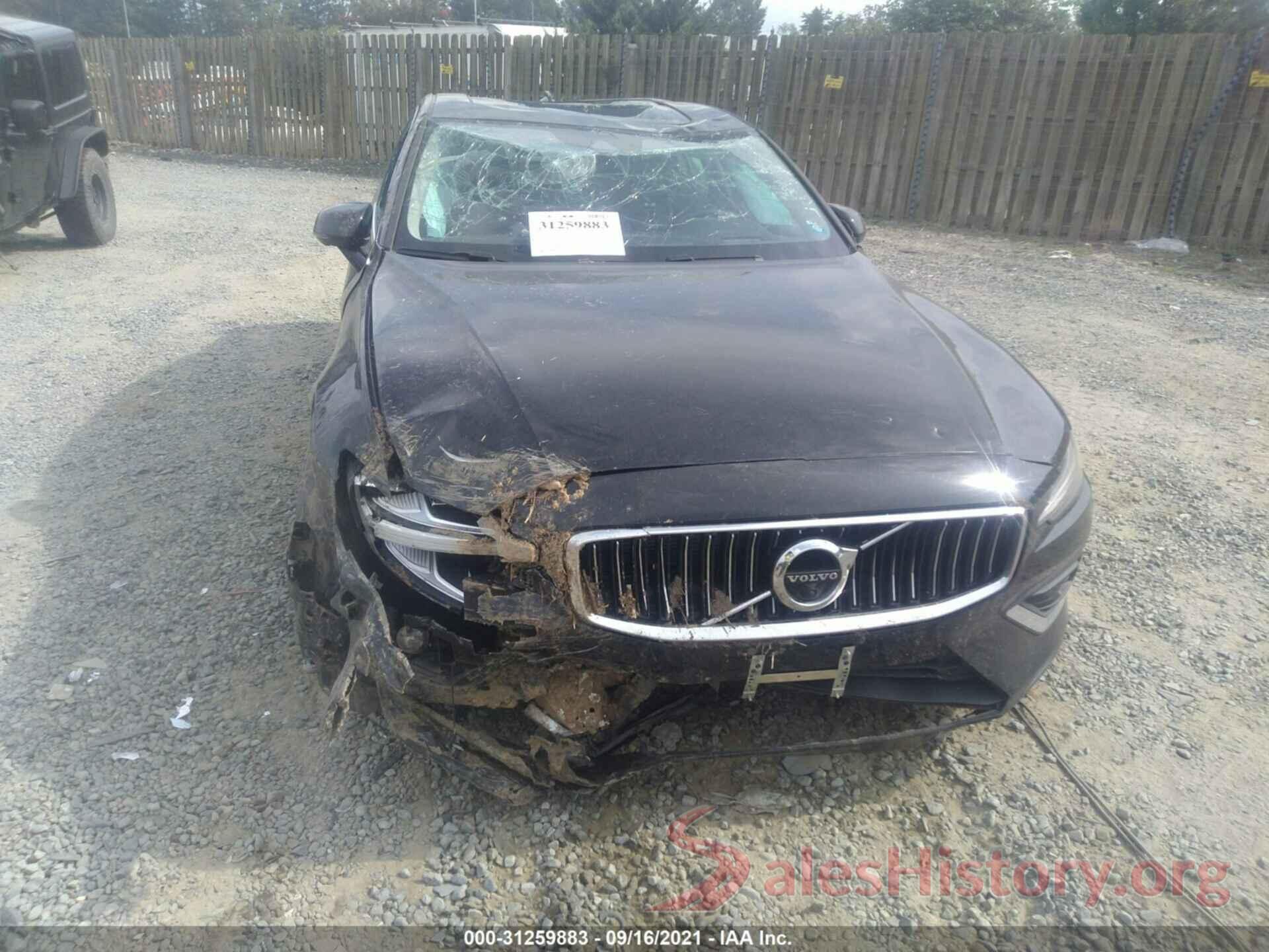 7JRA22TL2KG002814 2019 VOLVO S60