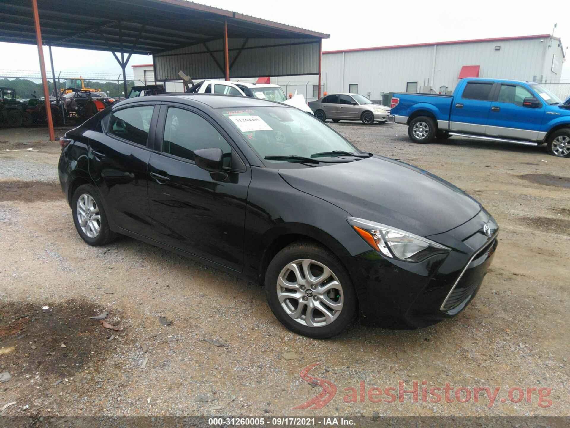 3MYDLBYV0JY300909 2018 TOYOTA YARIS IA