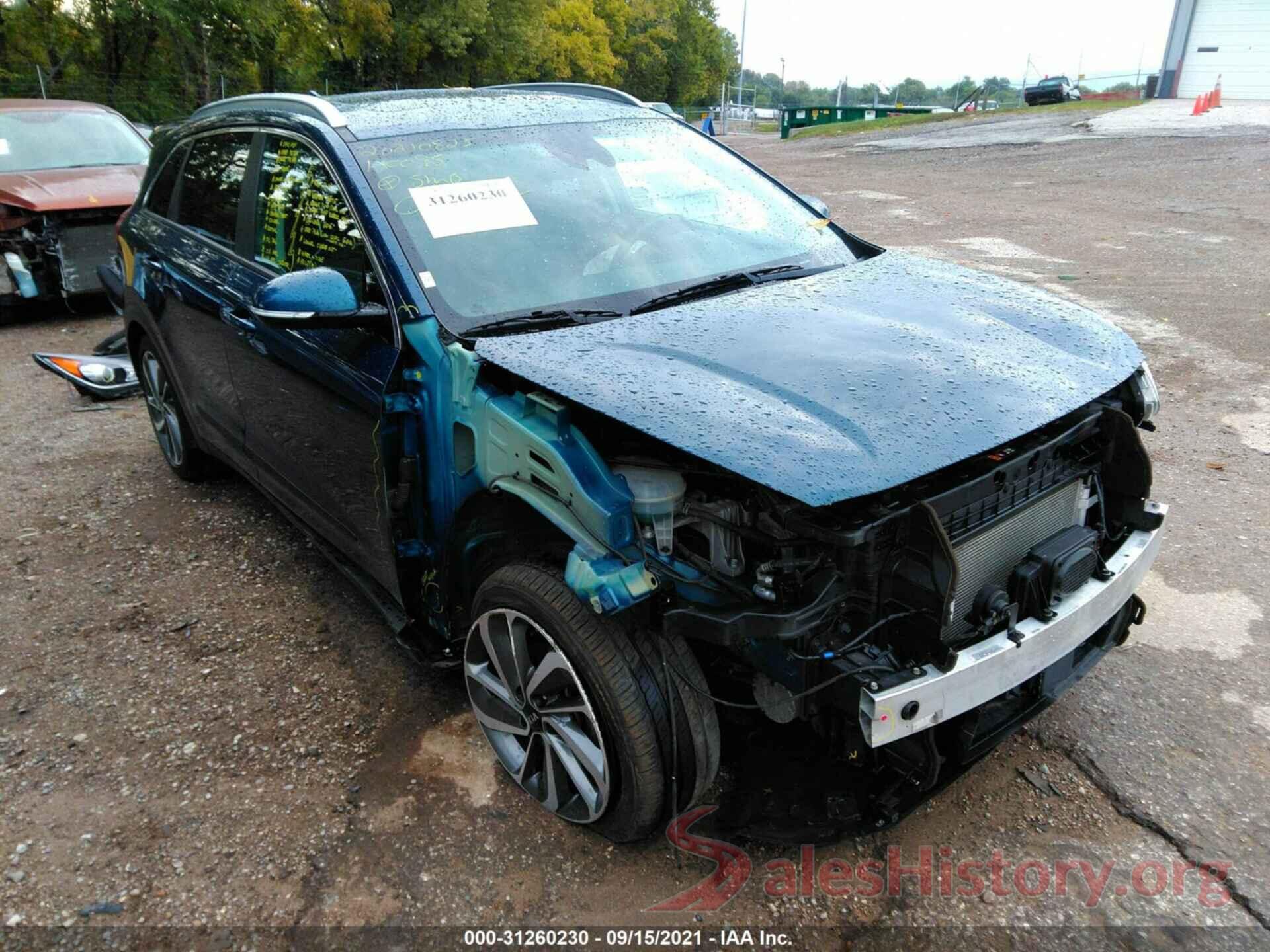 KNDCE3LC0H5039546 2017 KIA NIRO