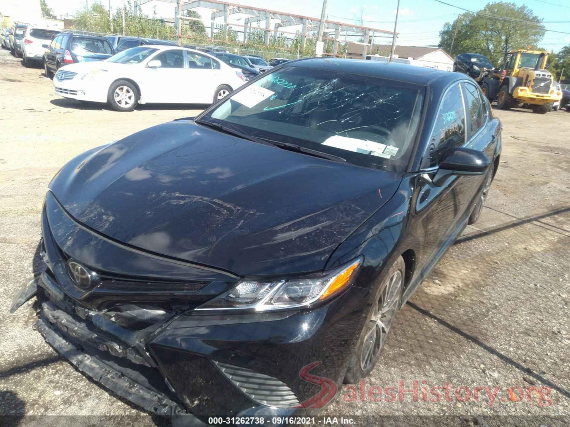 4T1B11HK8JU613507 2018 TOYOTA CAMRY