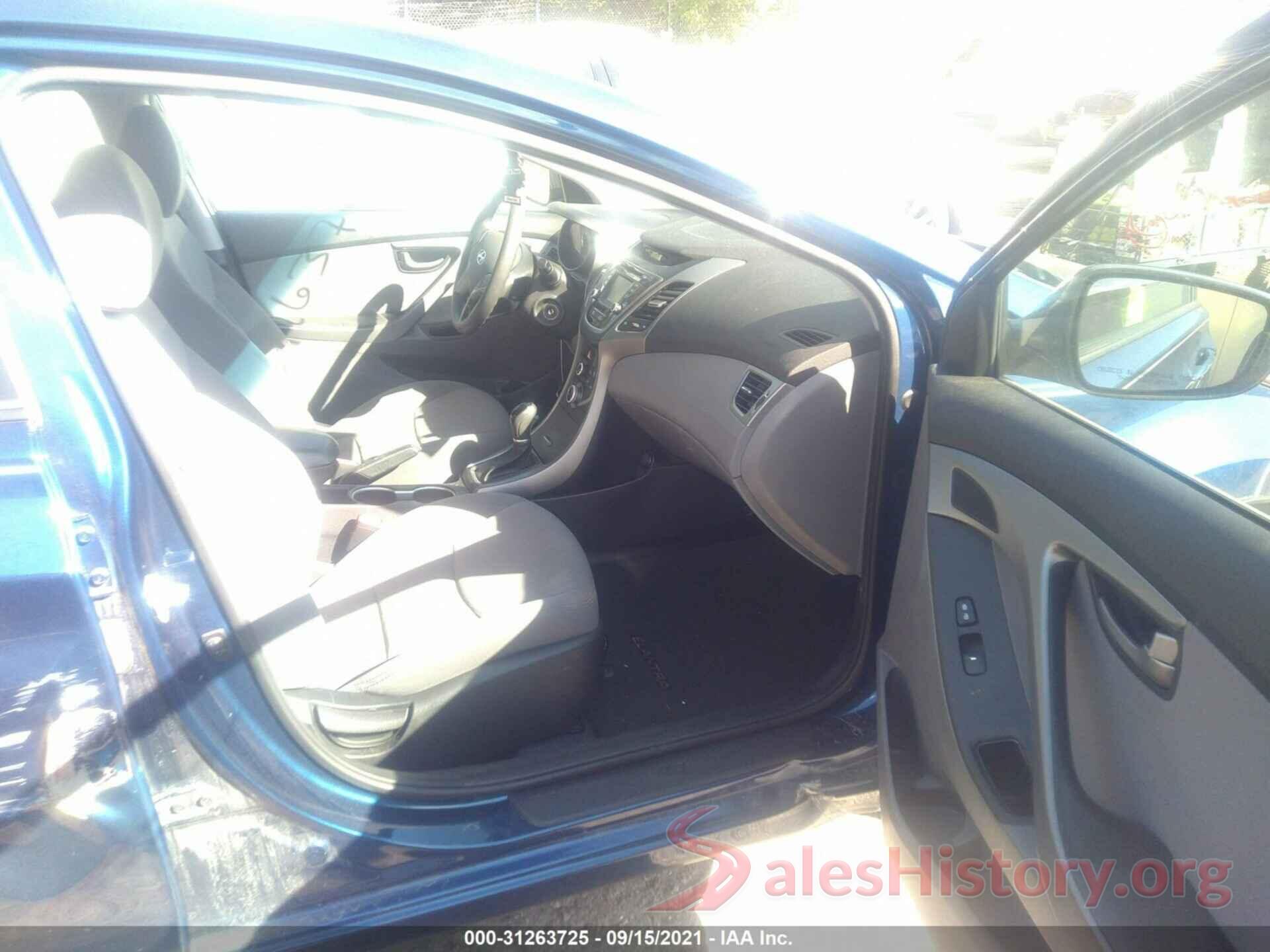 5NPDH4AE1GH770152 2016 HYUNDAI ELANTRA