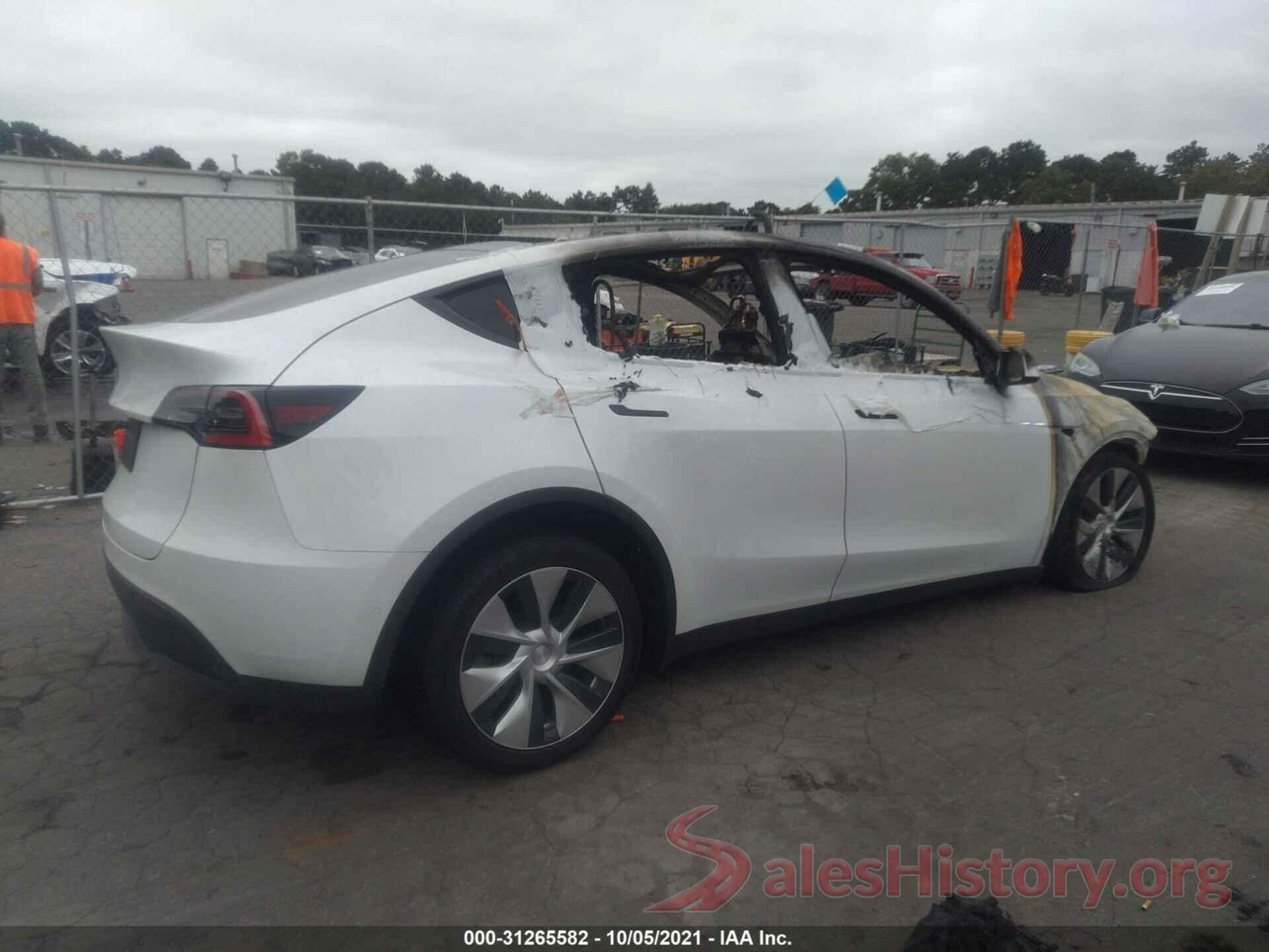 5YJYGDED0MF105663 2021 TESLA MODEL Y