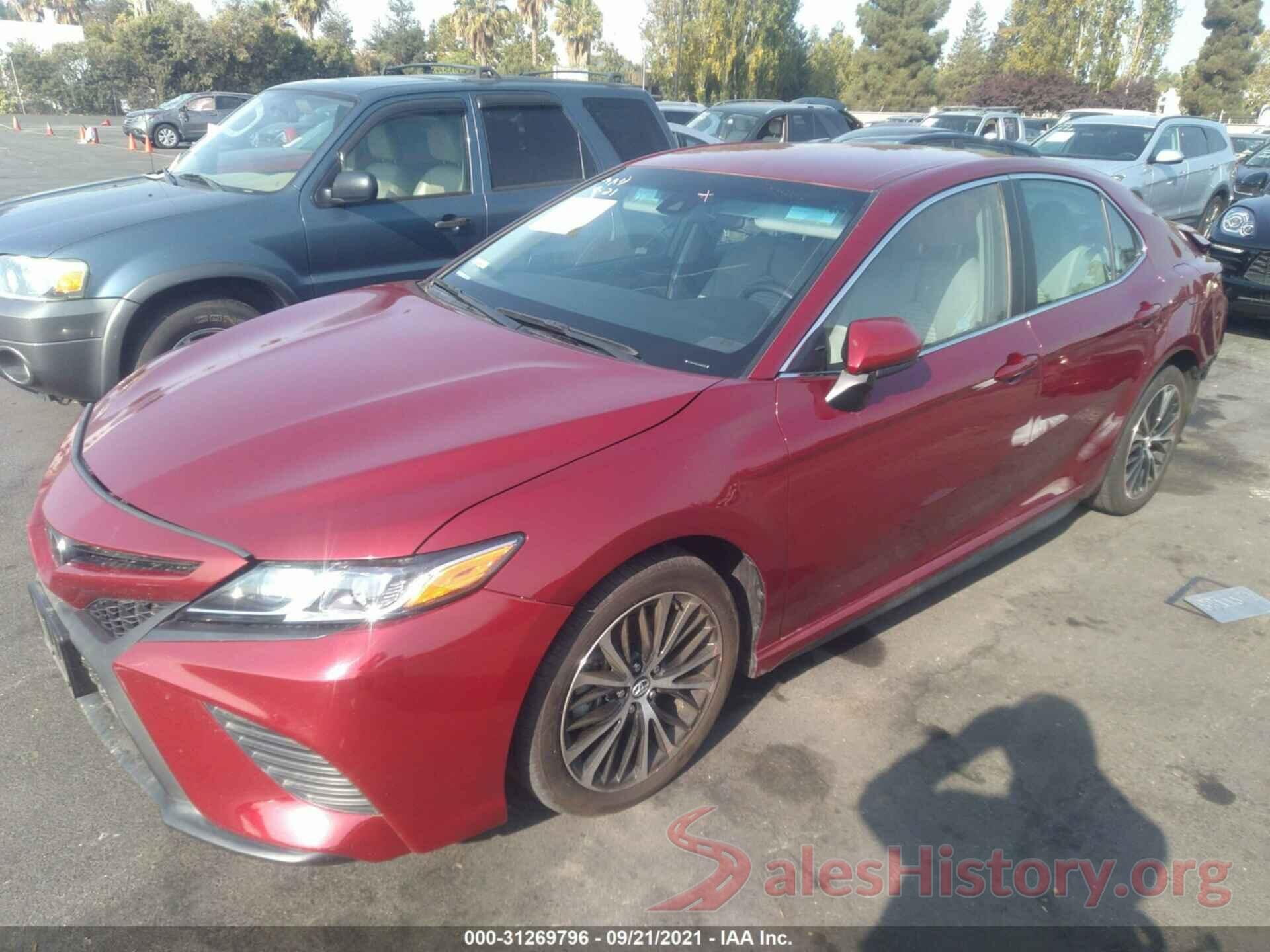 4T1B11HK5JU558532 2018 TOYOTA CAMRY