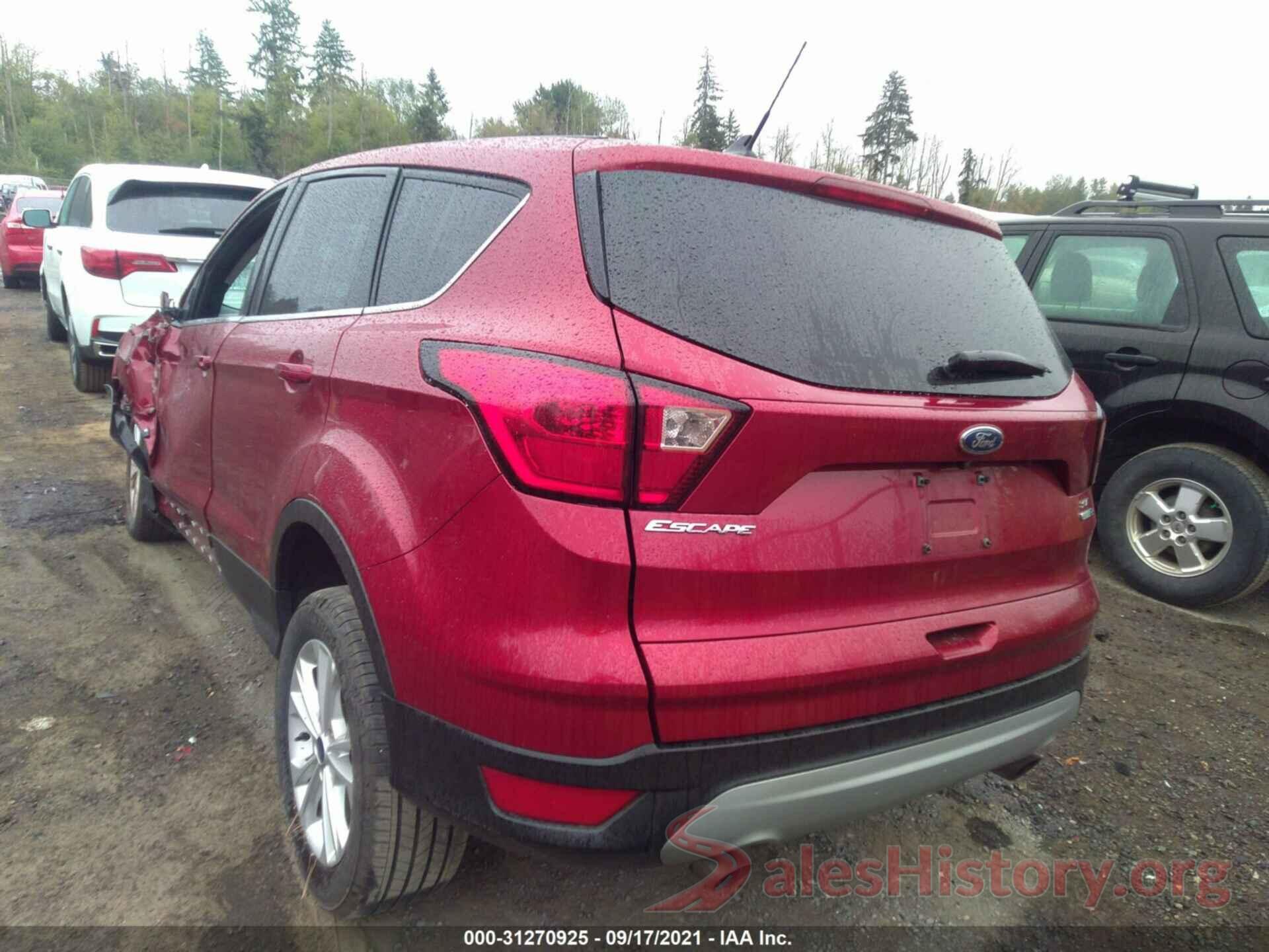 1FMCU9GD1KUA64182 2019 FORD ESCAPE