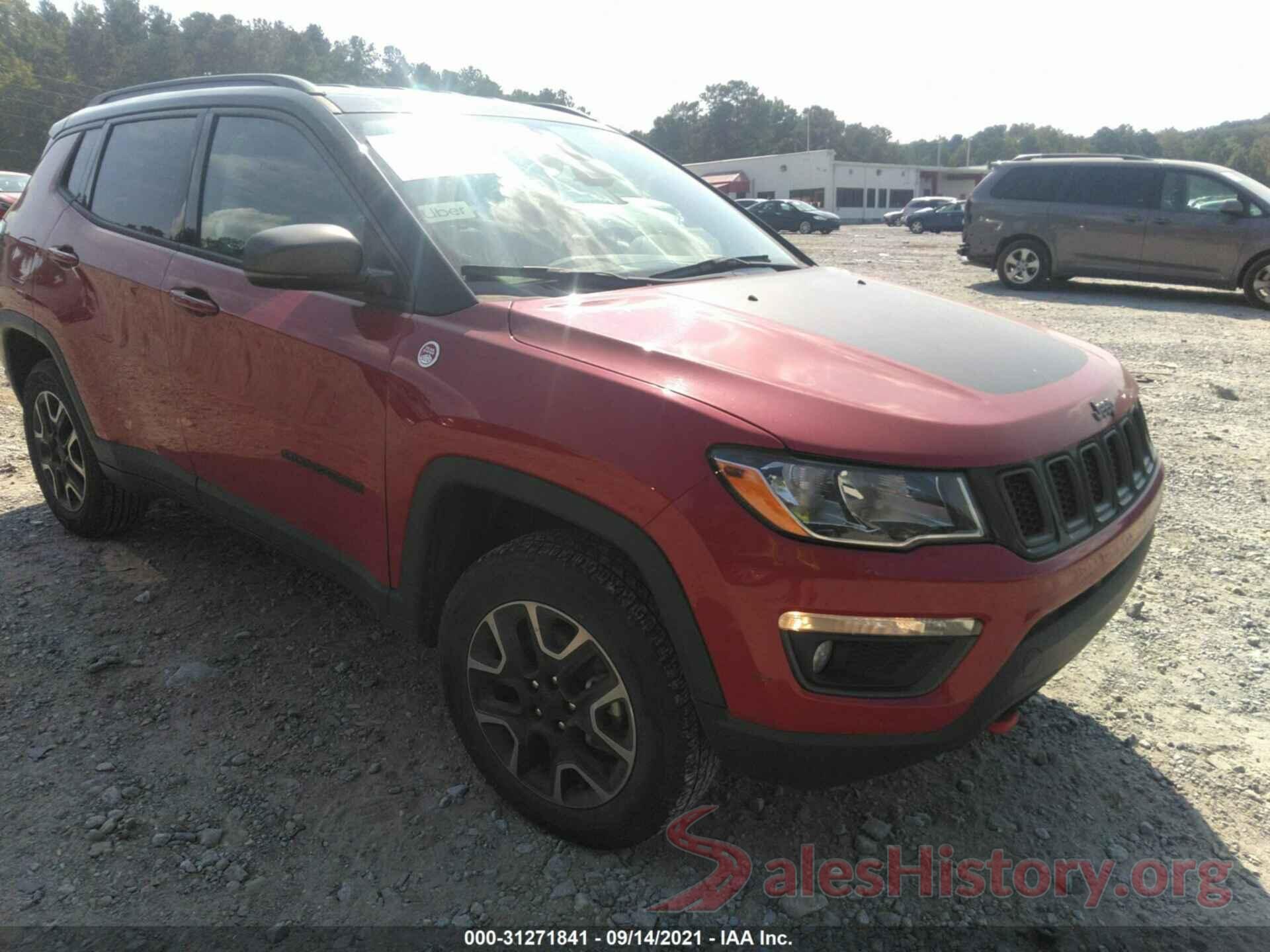 3C4NJDDB6KT688209 2019 JEEP COMPASS