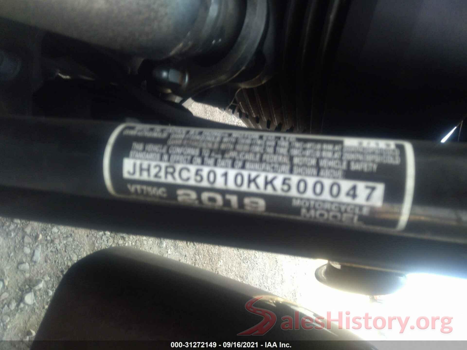 JH2RC5010KK500047 2019 HONDA VT750