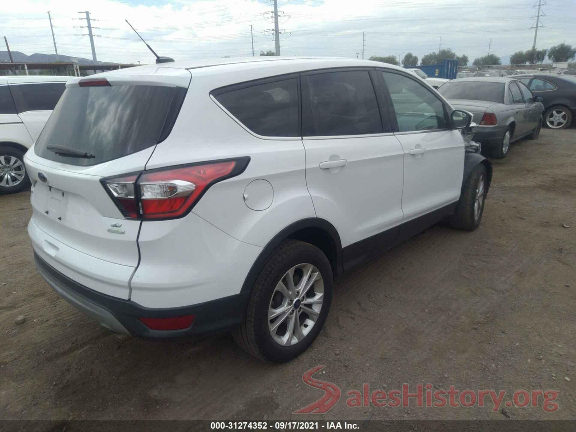 1FMCU0GD7HUD12276 2017 FORD ESCAPE