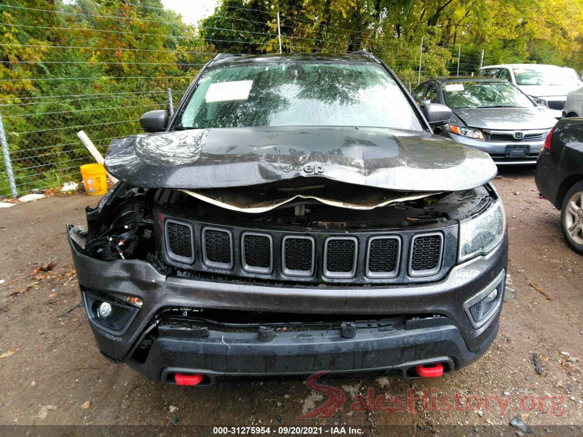 3C4NJDDBXKT618065 2019 JEEP COMPASS