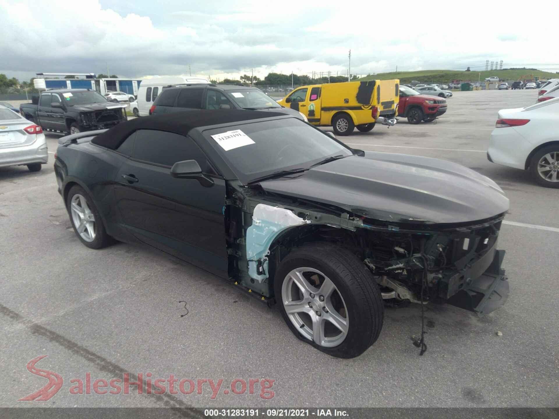 2020 CHEVROLET CAMARO VIN 1G1FB3DS6L0107259, auction photo