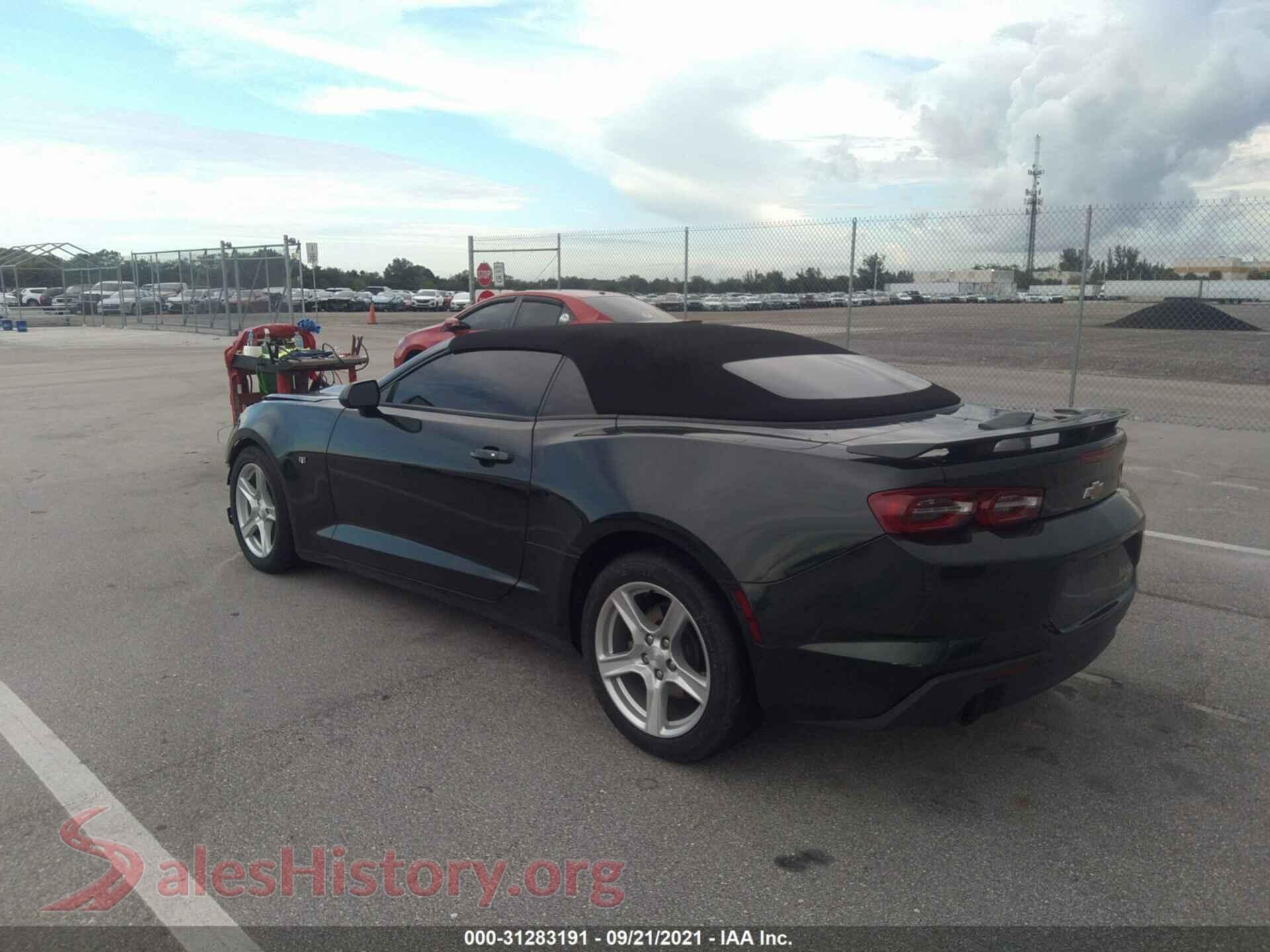 2020 CHEVROLET CAMARO VIN 1G1FB3DS6L0107259, driver side view