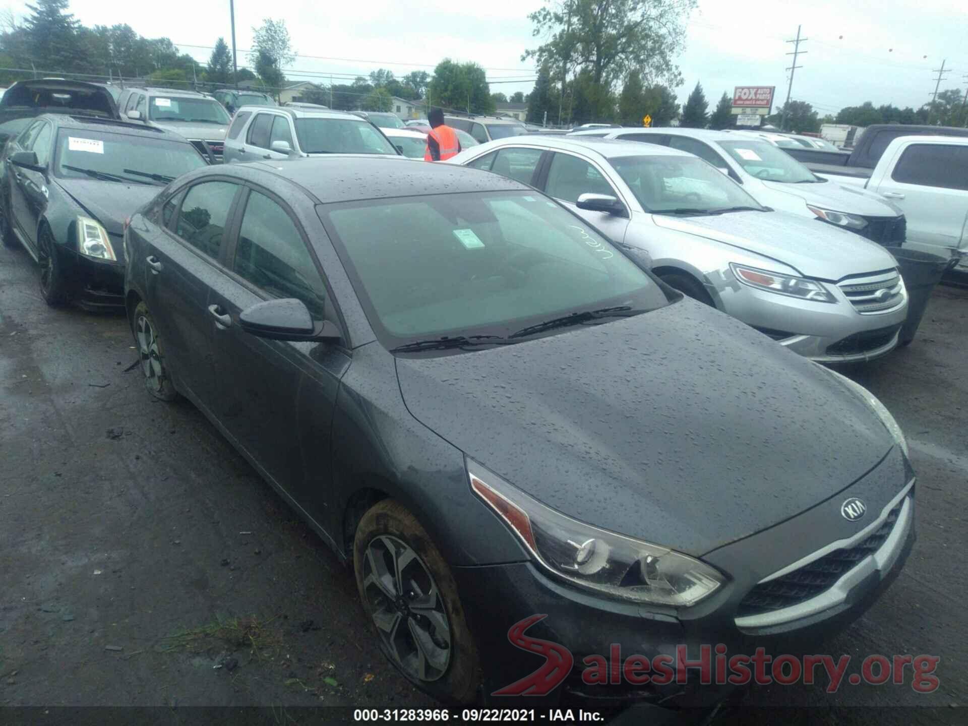 3KPF24AD9ME305359 2021 KIA FORTE