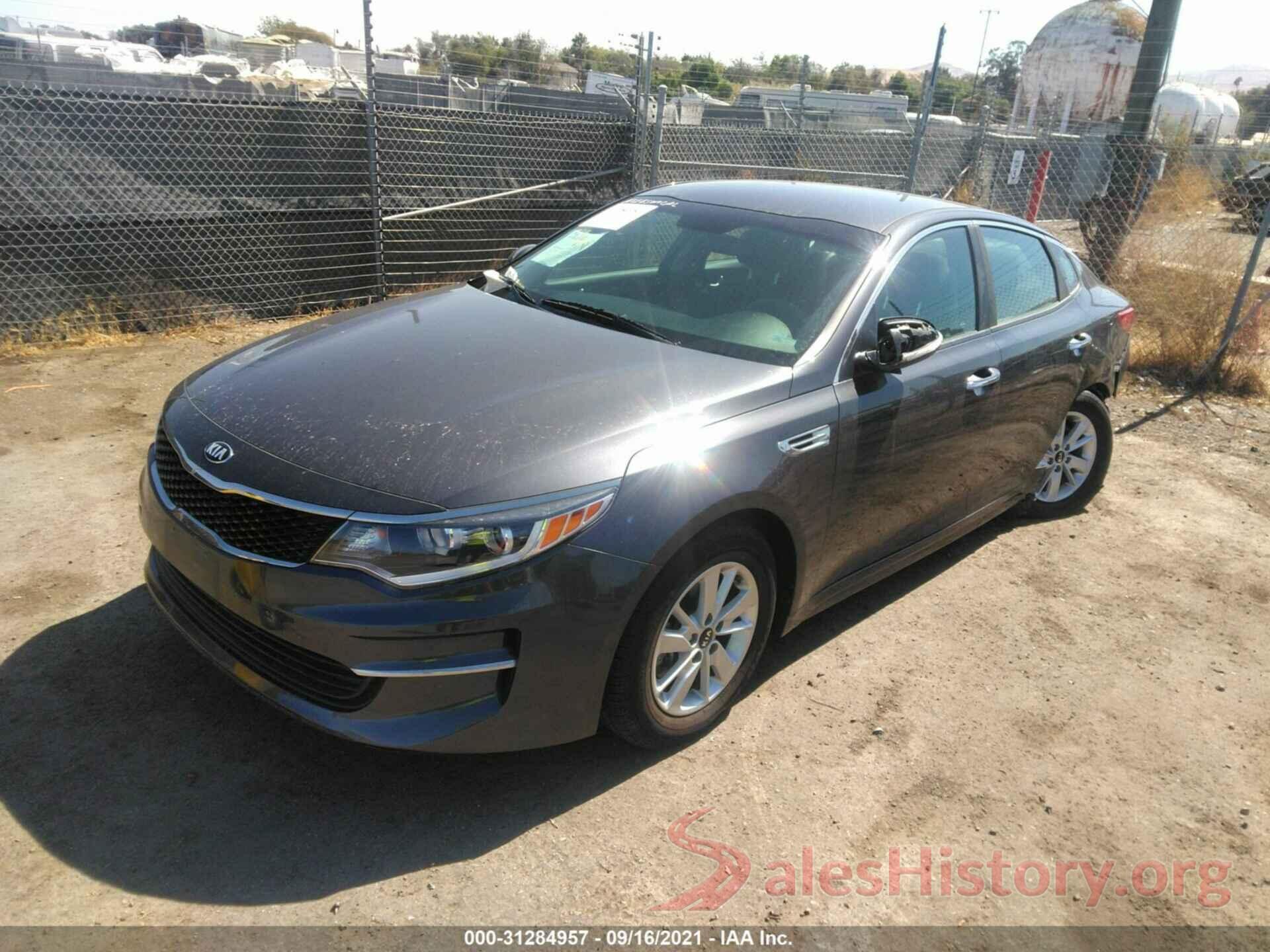 KNAGT4L38J5212889 2018 KIA OPTIMA