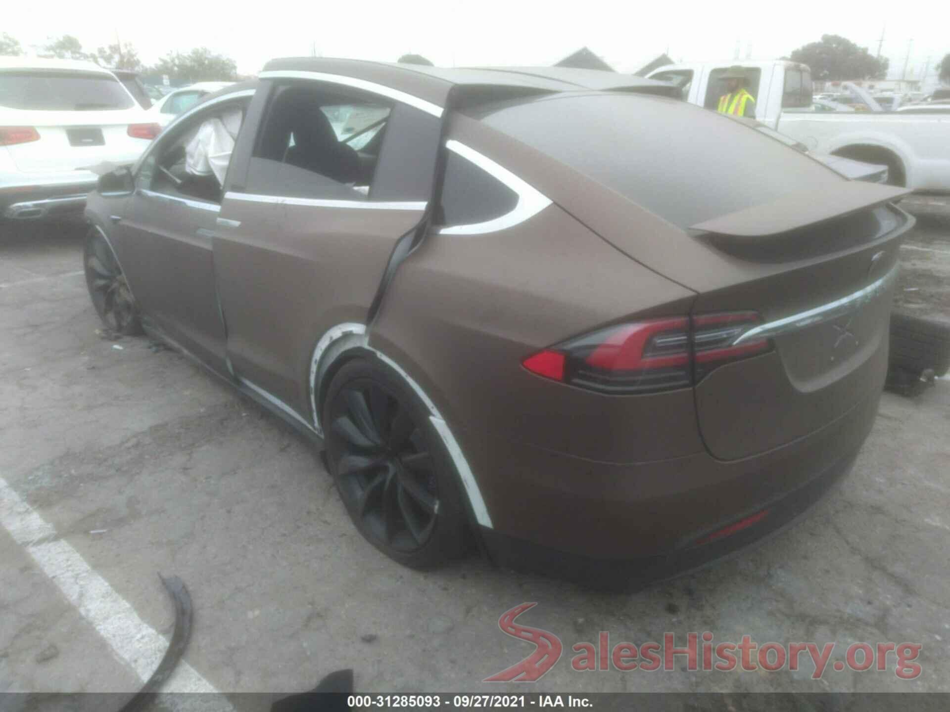 5YJXCDE25MF325189 2021 TESLA MODEL X