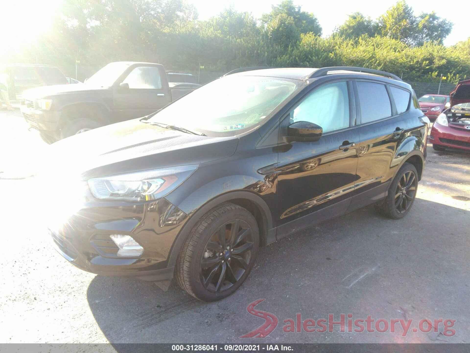 1FMCU9GD1JUA82972 2018 FORD ESCAPE