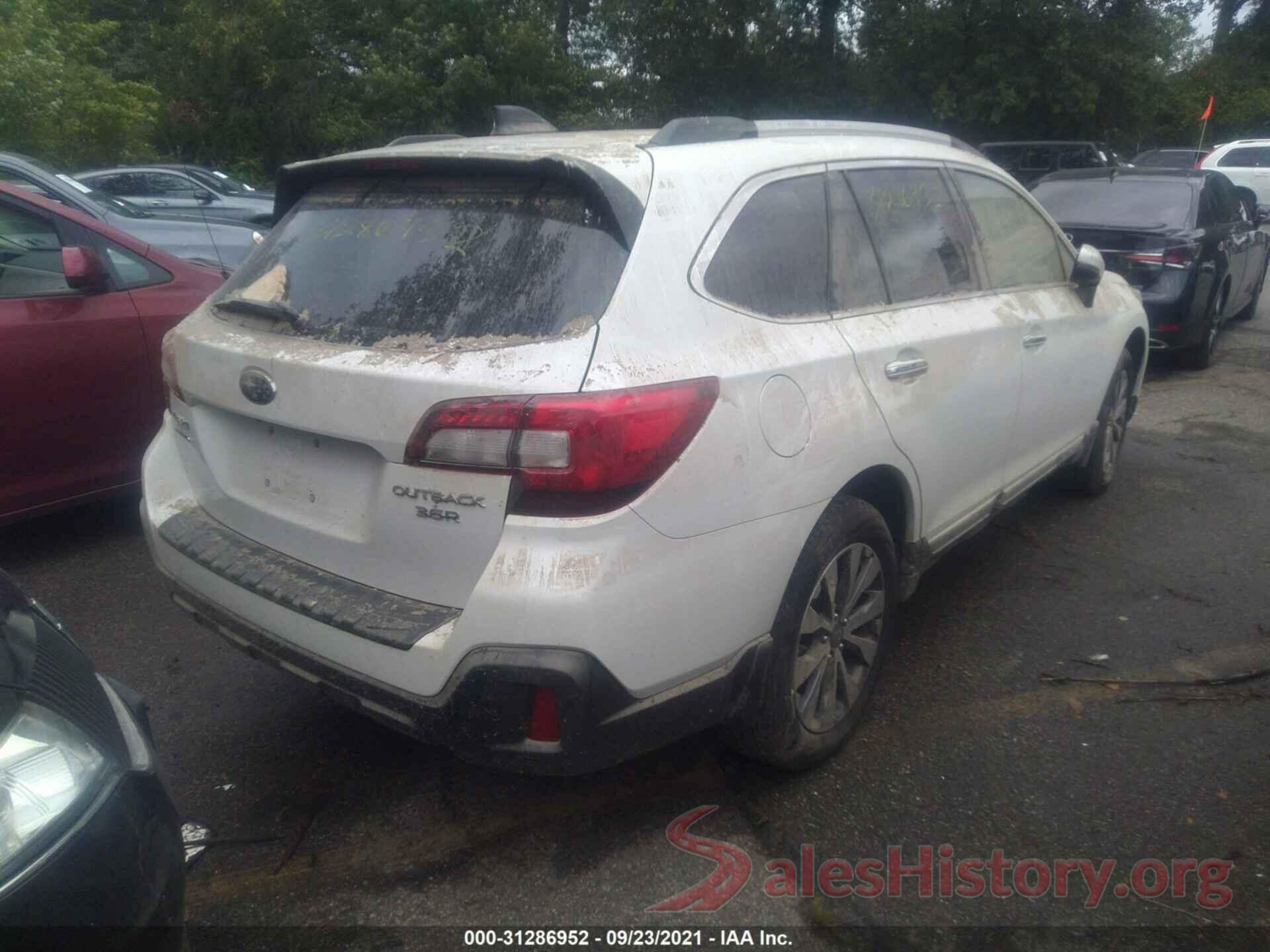 4S4BSETC8J3336996 2018 SUBARU OUTBACK