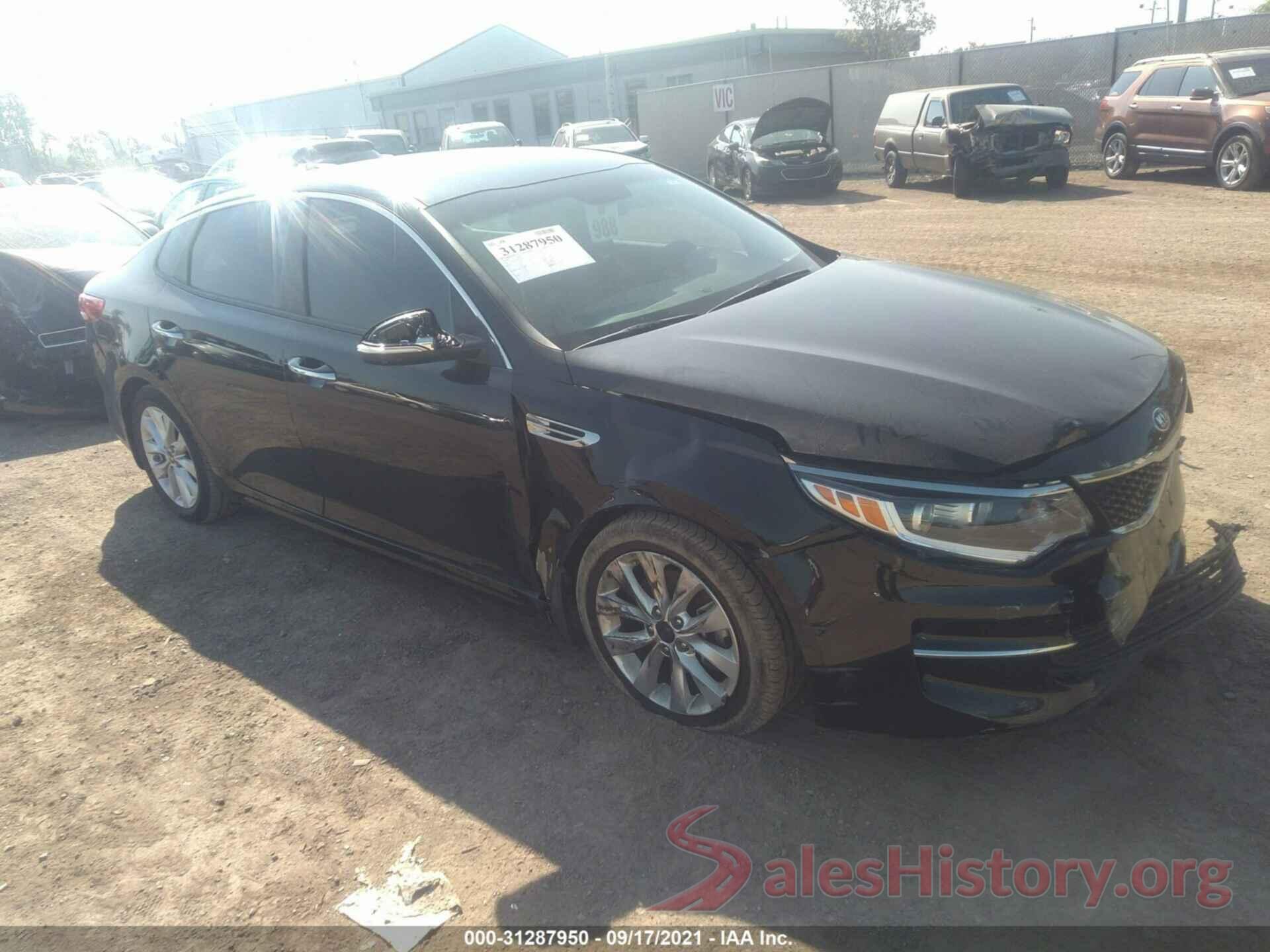 5XXGT4L3XJG261915 2018 KIA OPTIMA