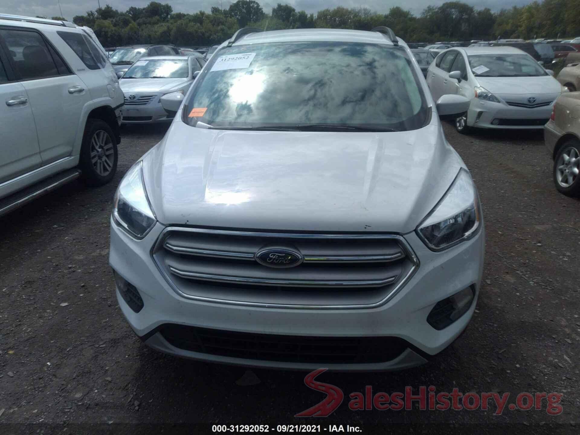 1FMCU0GD8JUB67559 2018 FORD ESCAPE