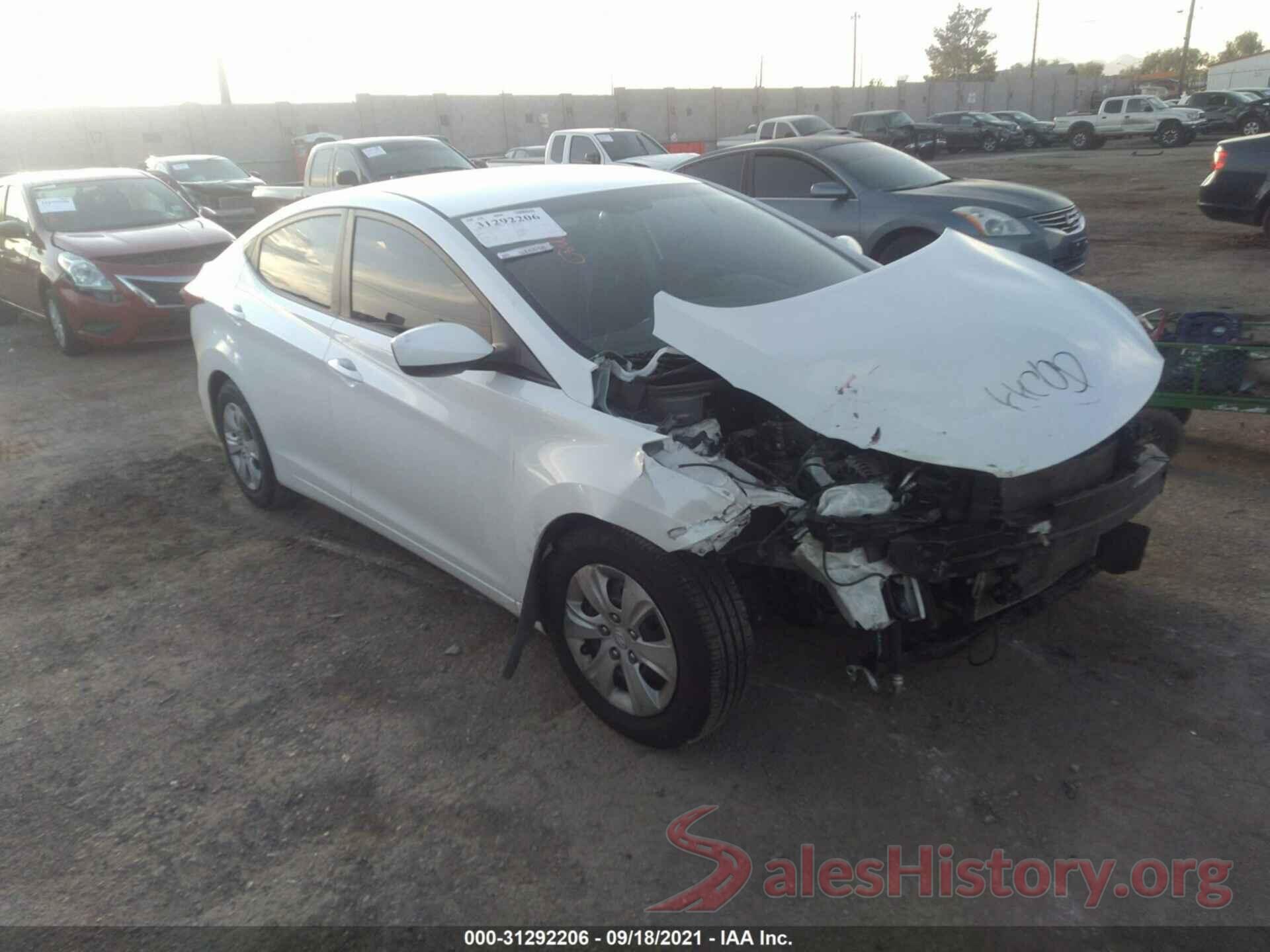 5NPDH4AE9GH709275 2016 HYUNDAI ELANTRA