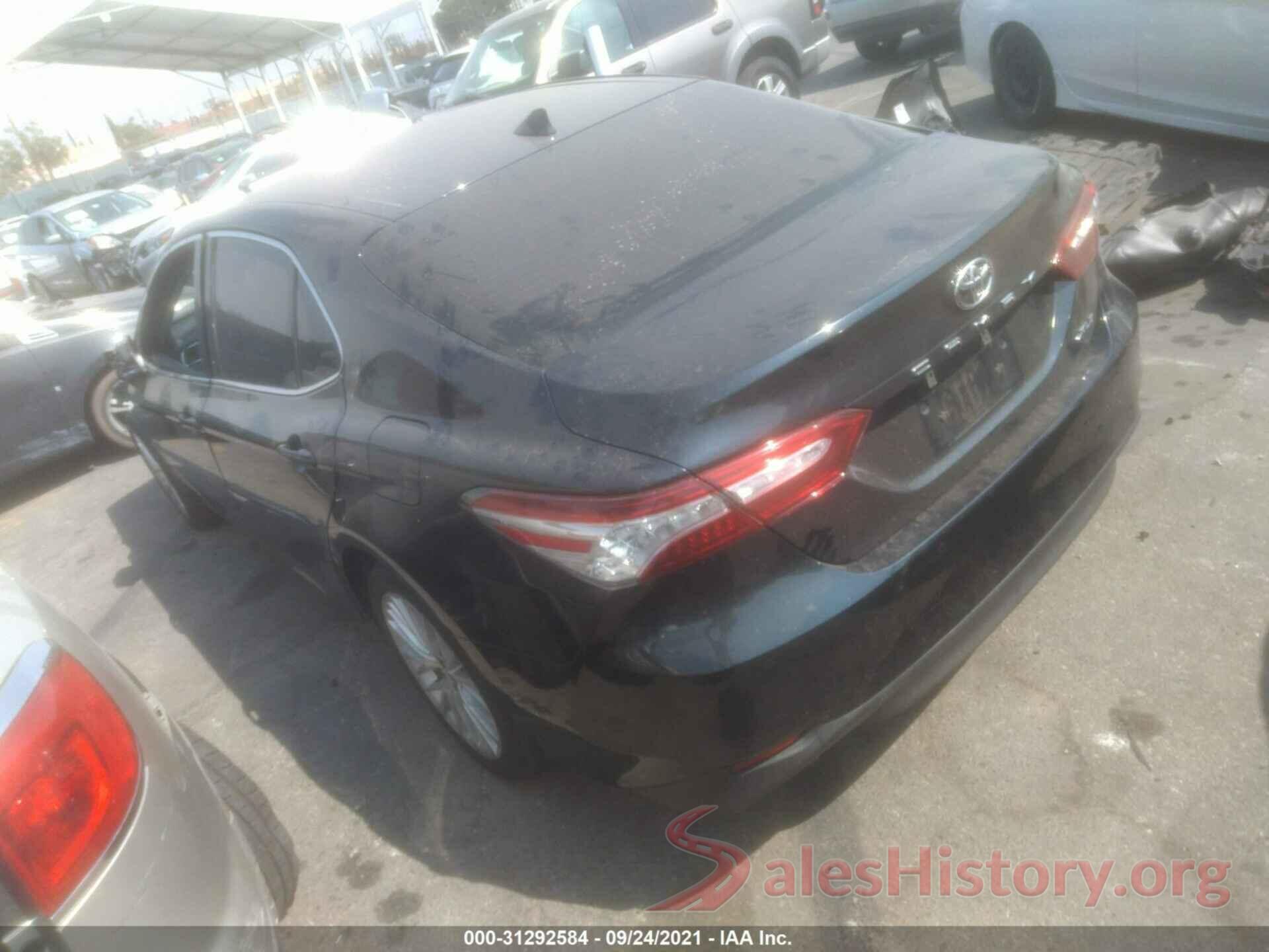 4T1B11HK7JU559147 2018 TOYOTA CAMRY