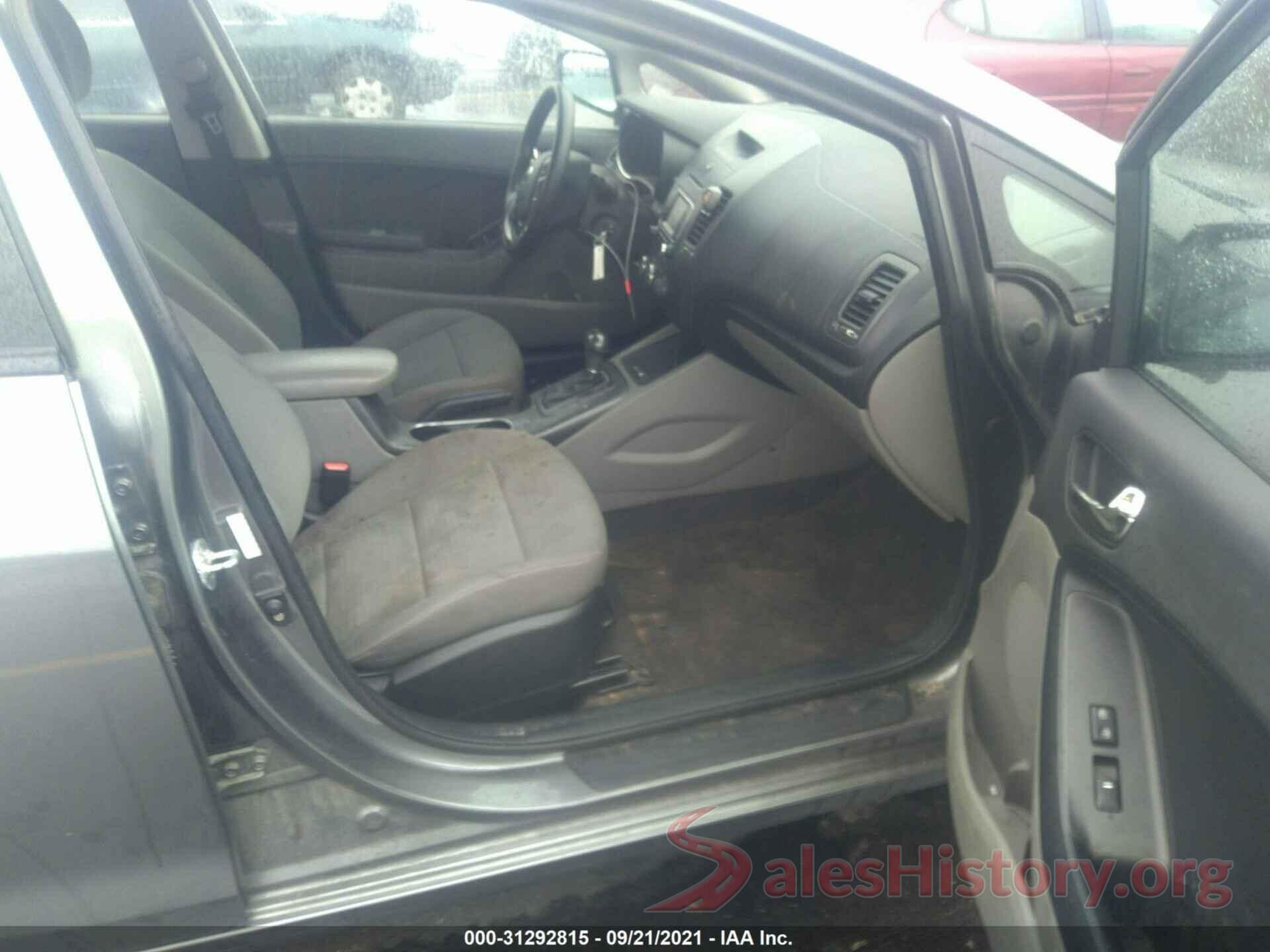 KNAFX4A61G5470483 2016 KIA FORTE