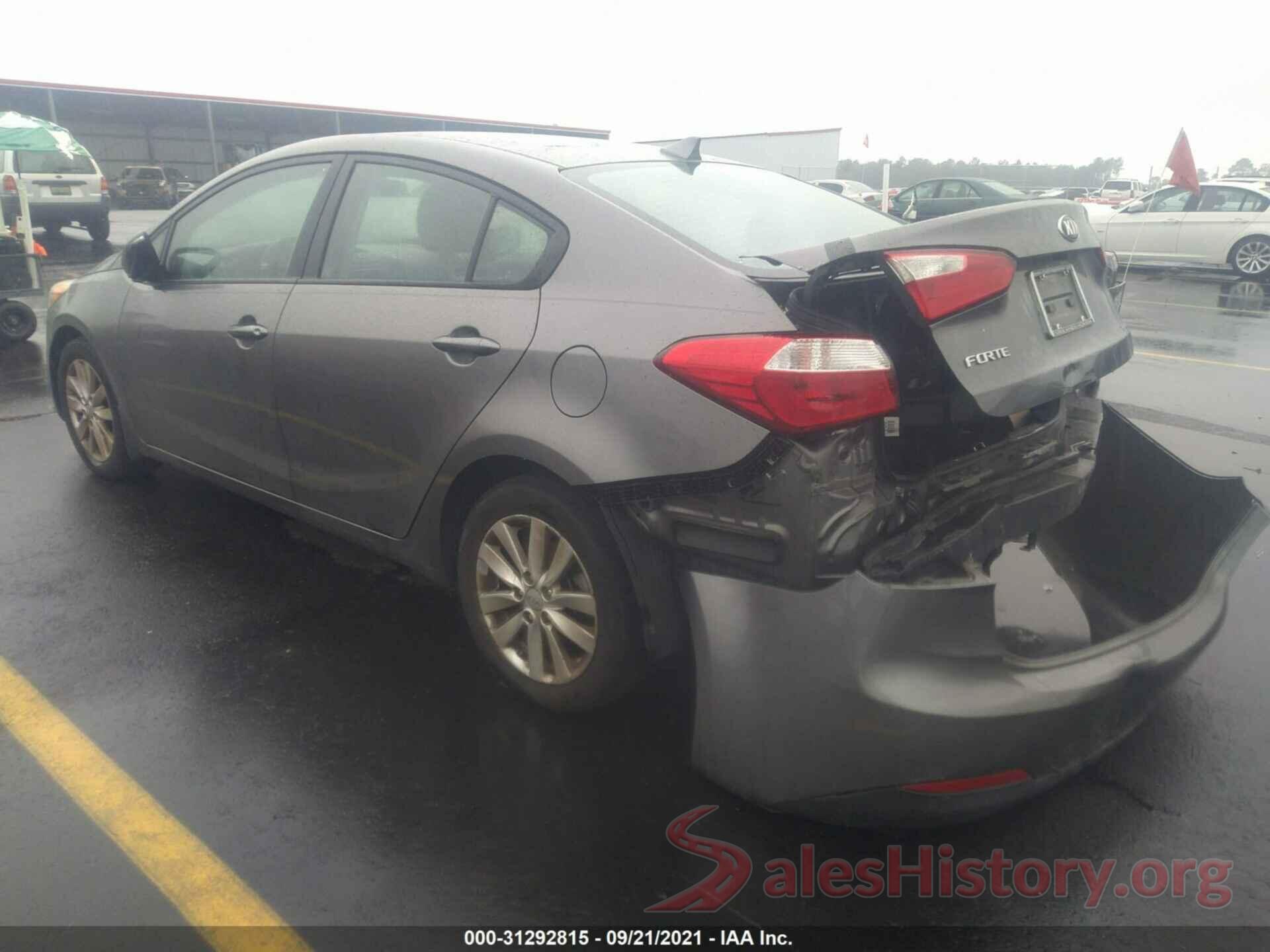 KNAFX4A61G5470483 2016 KIA FORTE