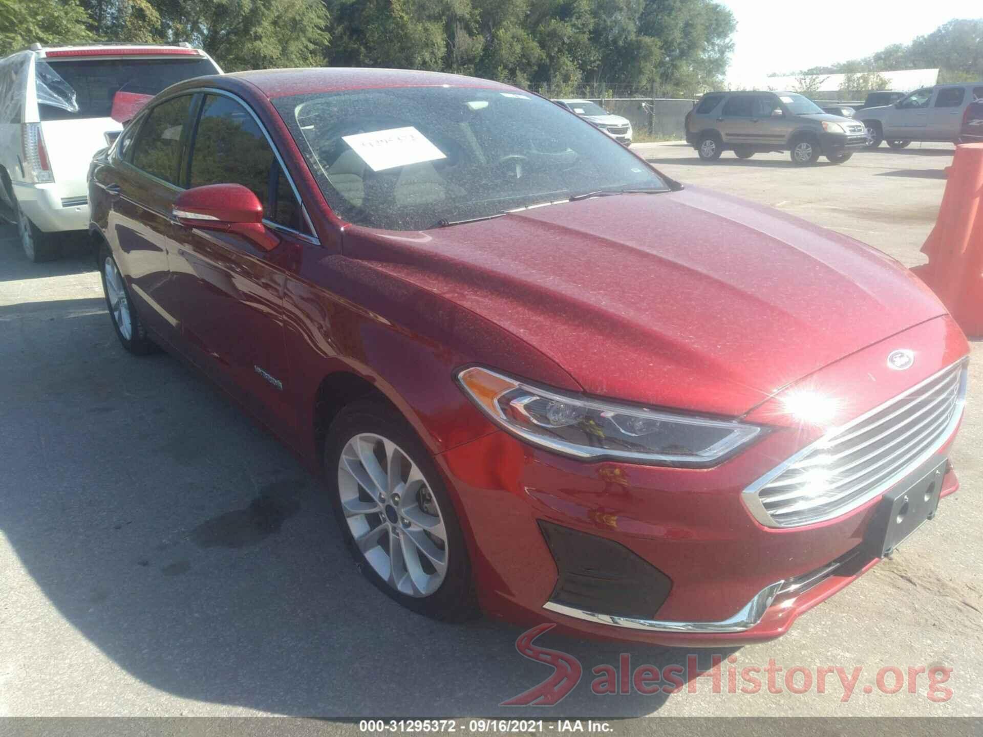 3FA6P0MU8KR259136 2019 FORD FUSION HYBRID