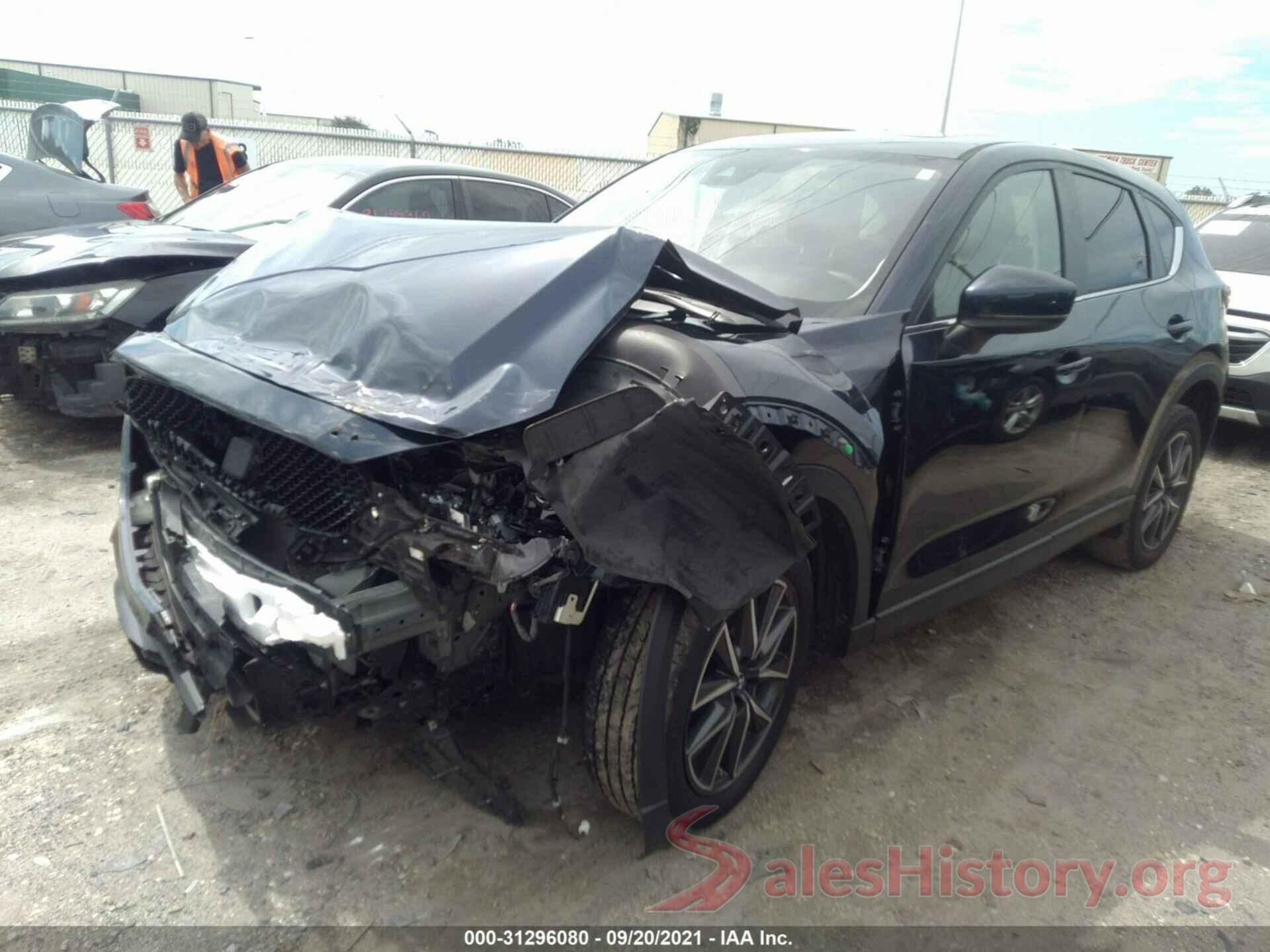 JM3KFACM7J1401236 2018 MAZDA CX-5