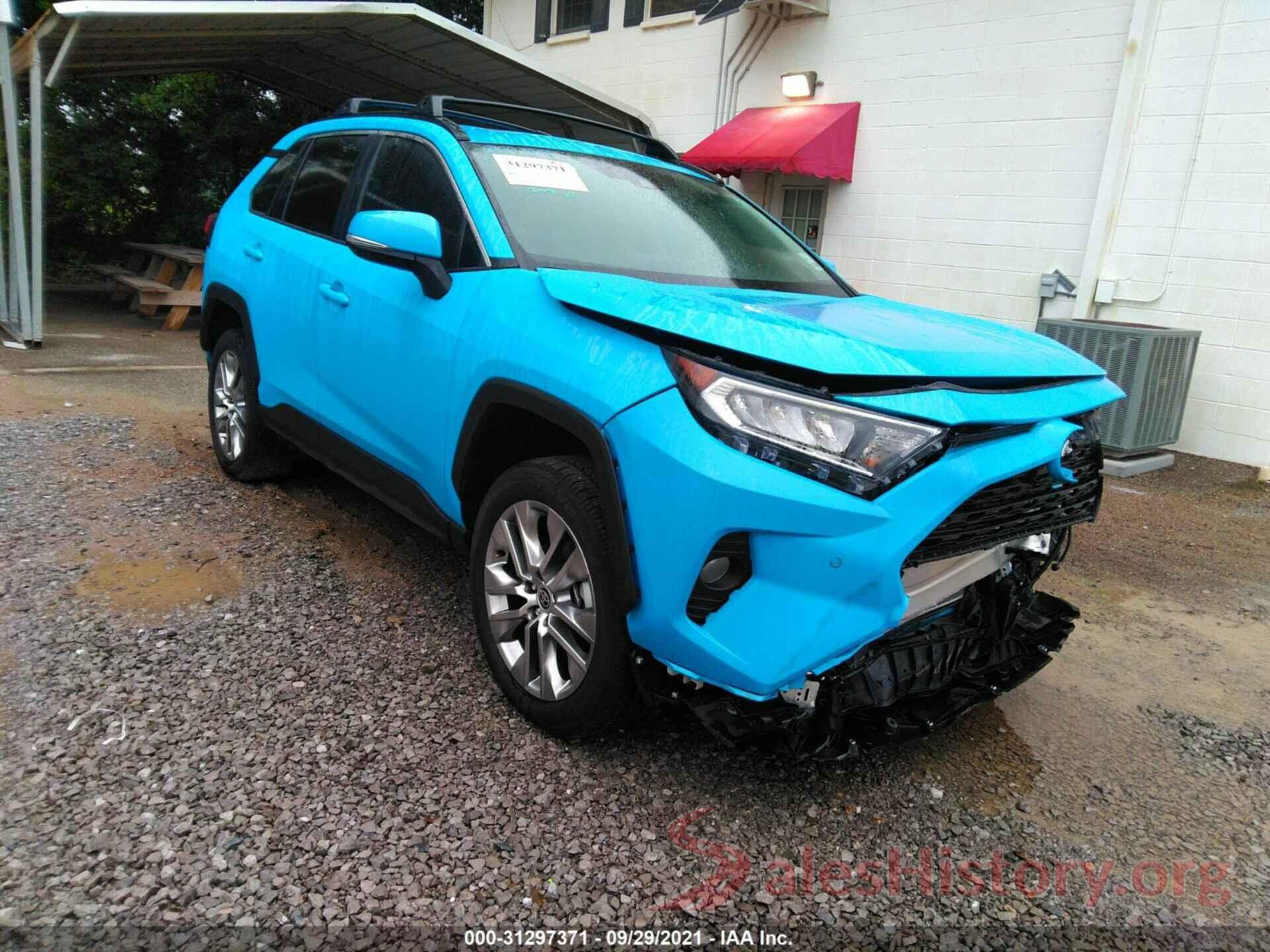 2T3C1RFV8MW133043 2021 TOYOTA RAV4