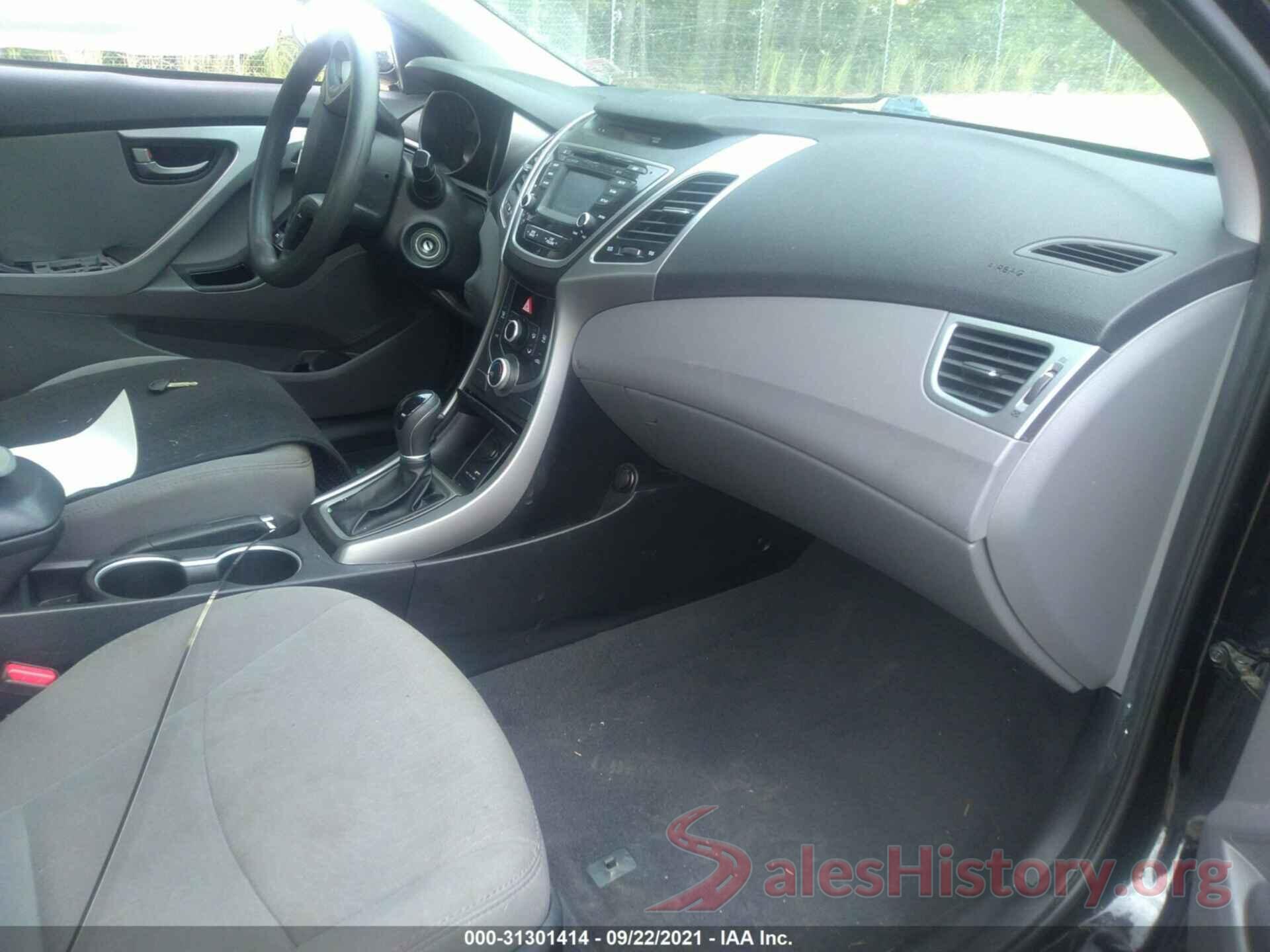 5NPDH4AE1GH698417 2016 HYUNDAI ELANTRA