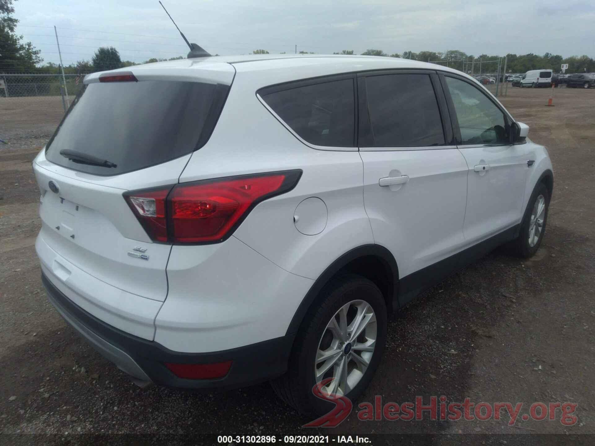 1FMCU9GD2KUA15430 2019 FORD ESCAPE