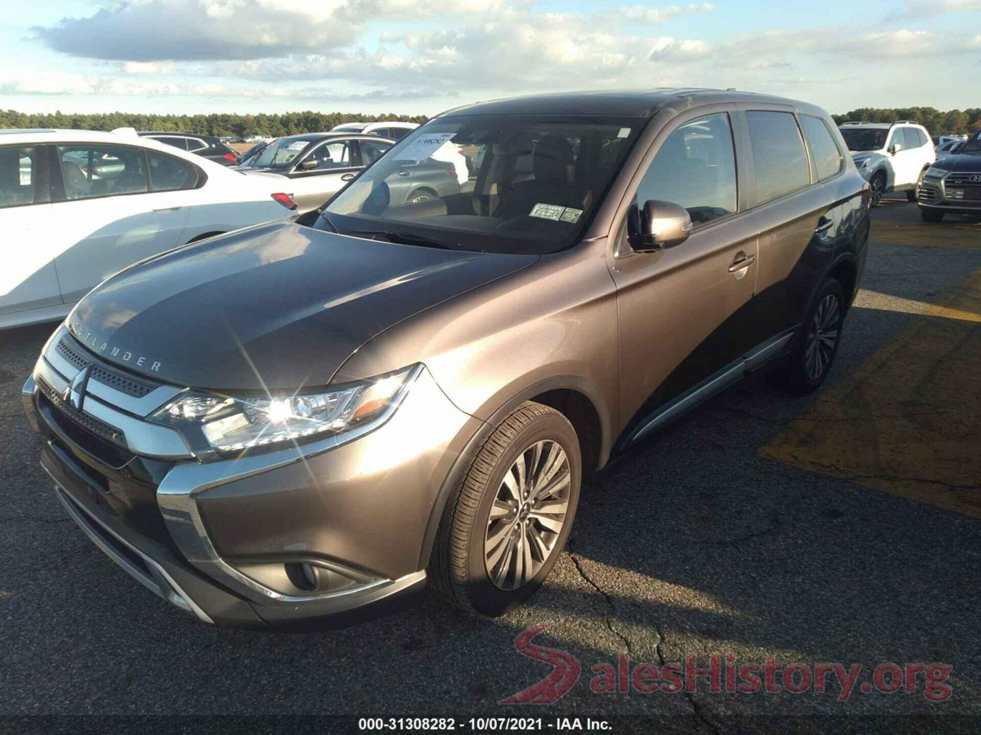 JA4AD3A33LZ010597 2020 MITSUBISHI OUTLANDER