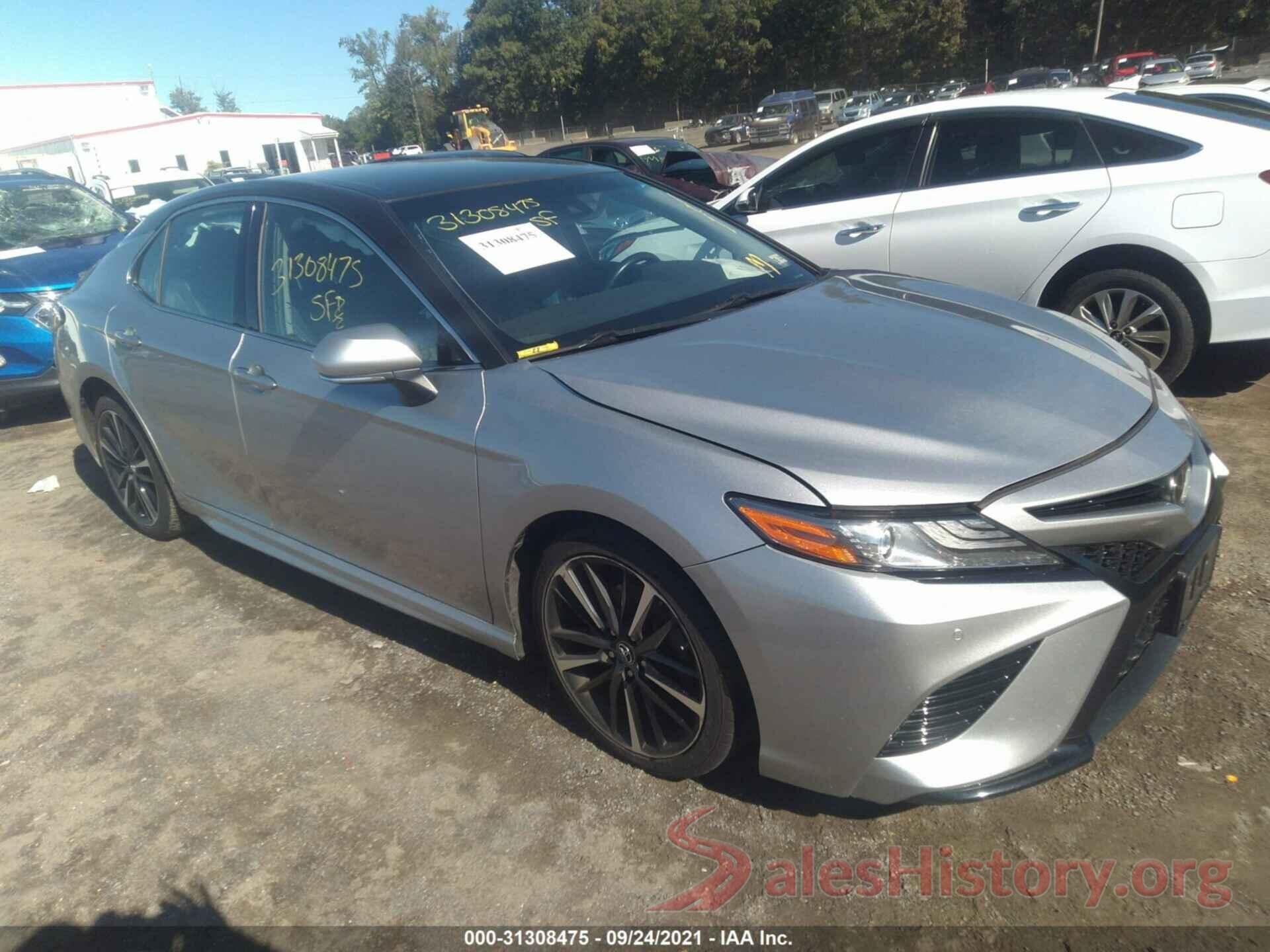 4T1B61HK4JU109084 2018 TOYOTA CAMRY