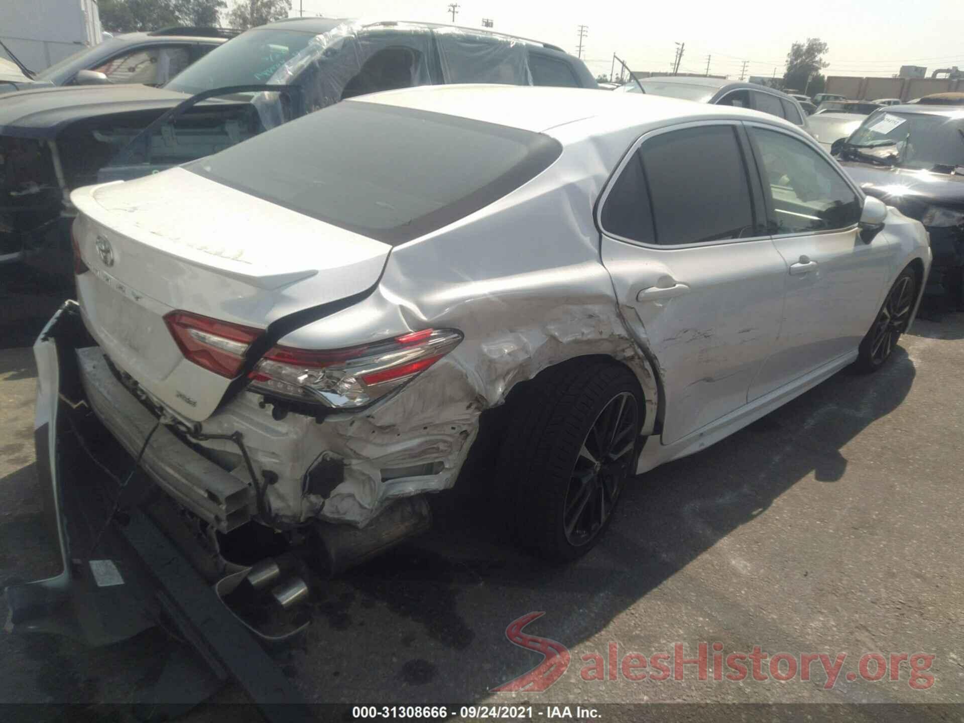 4T1B61HK6JU039068 2018 TOYOTA CAMRY