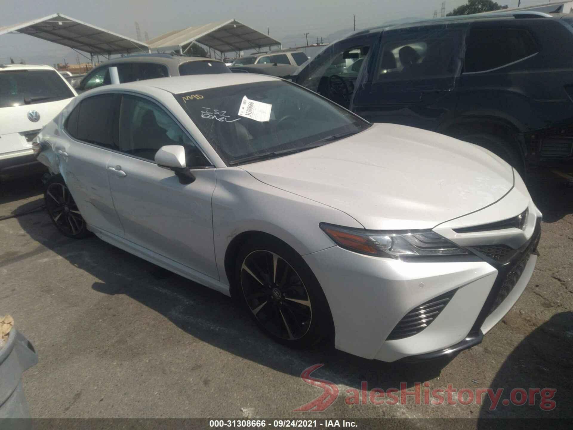 4T1B61HK6JU039068 2018 TOYOTA CAMRY