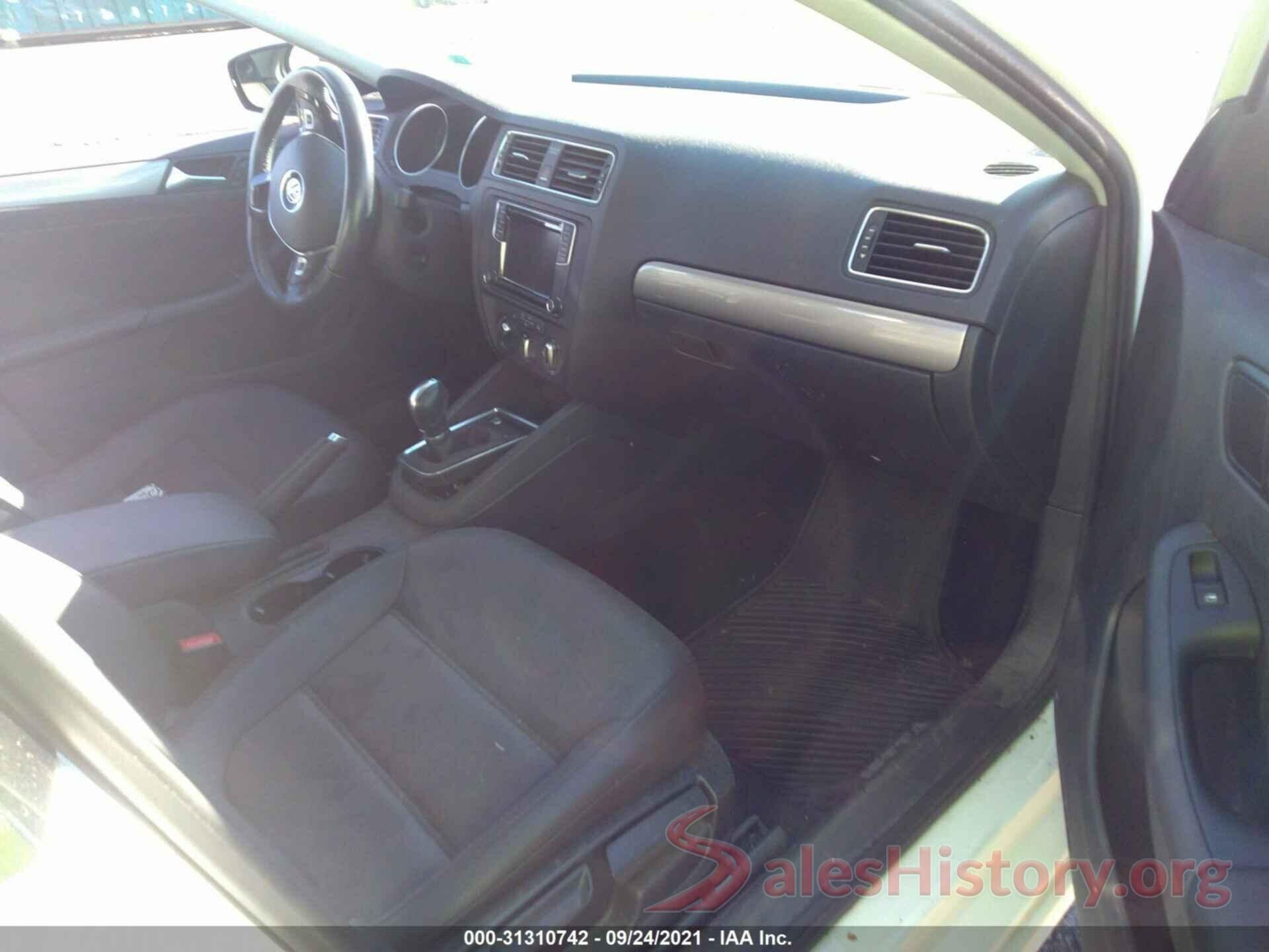 3VWDB7AJ7JM226530 2018 VOLKSWAGEN JETTA