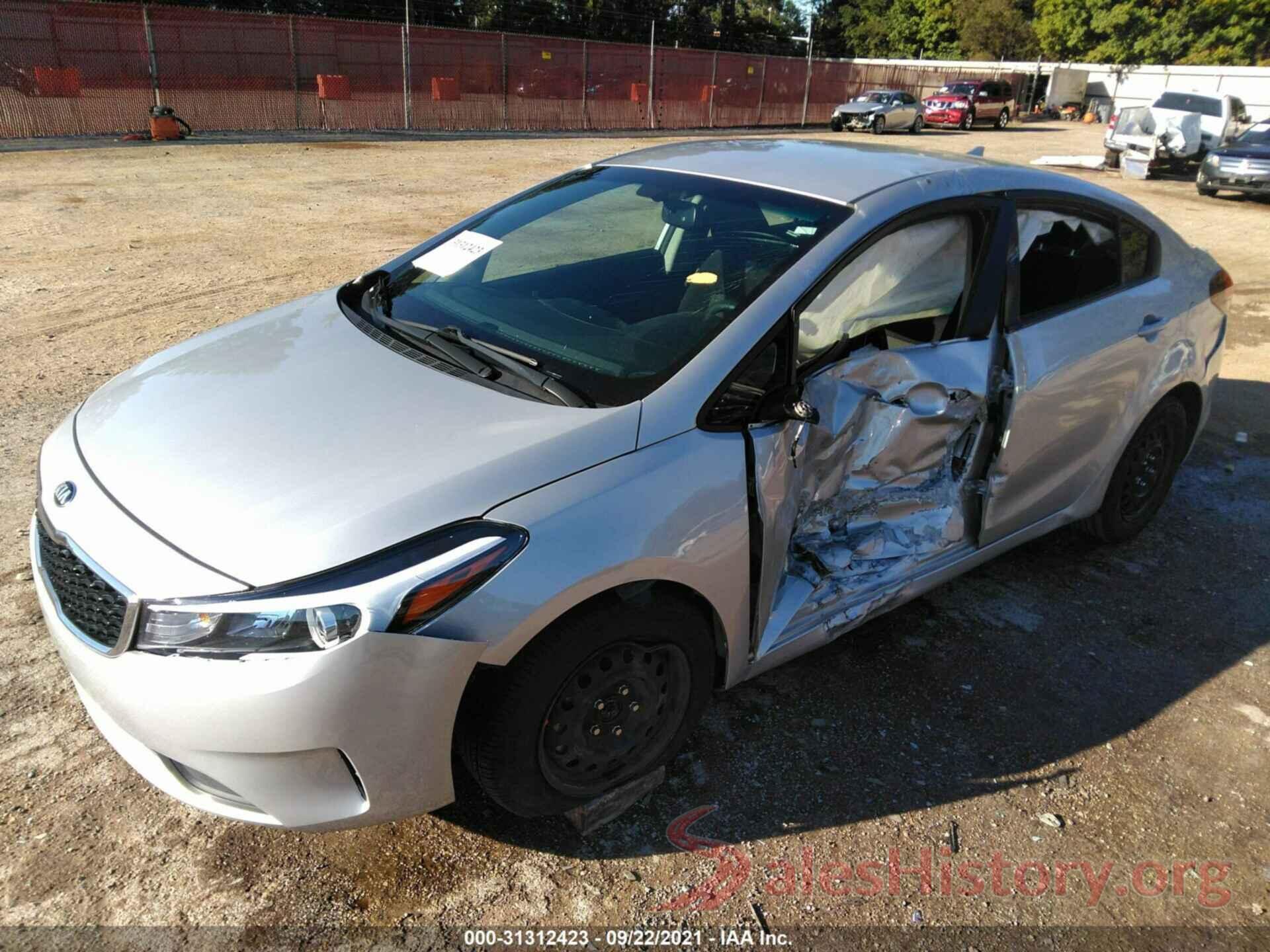 3KPFK4A78JE257679 2018 KIA FORTE