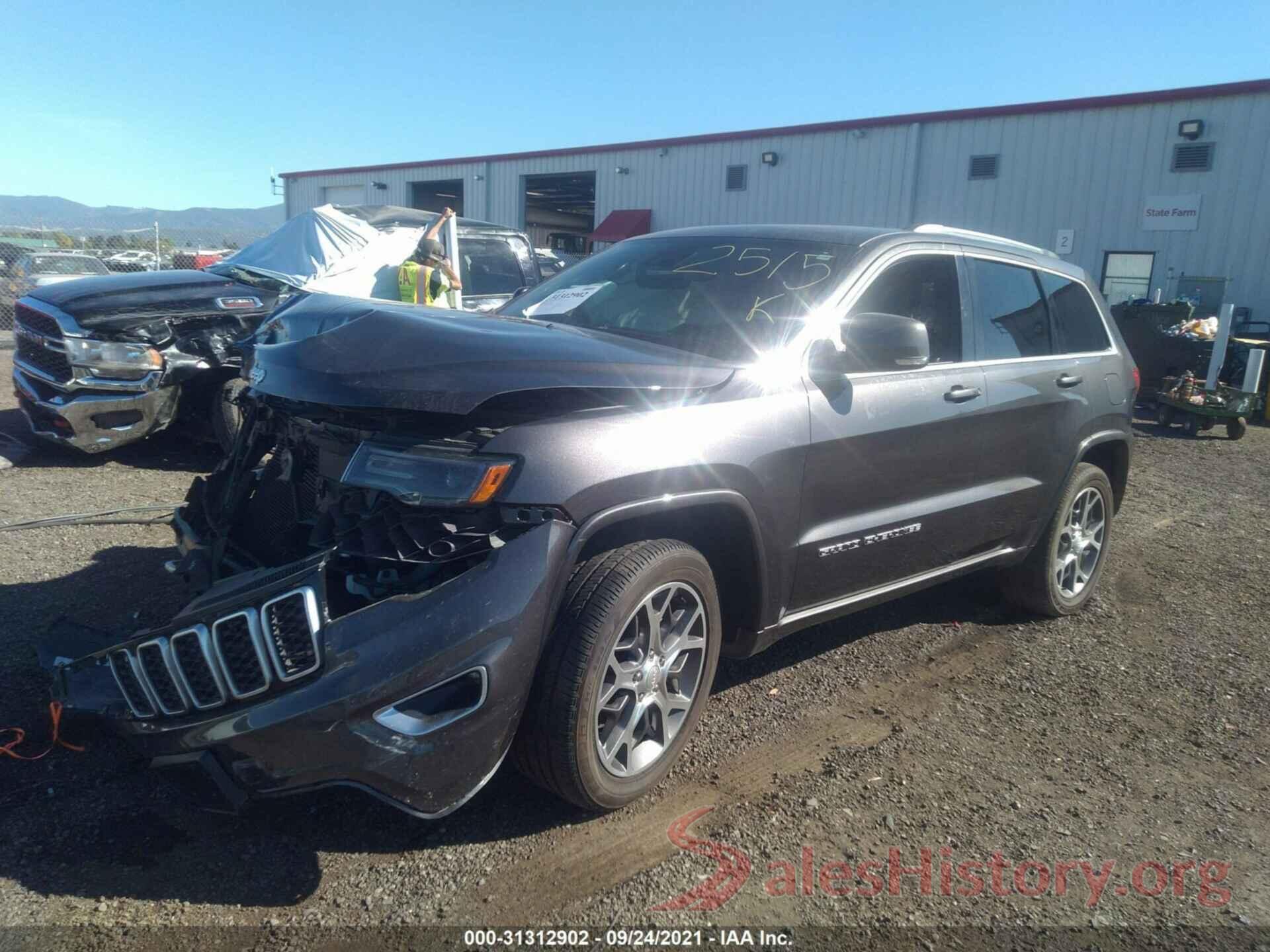 1C4RJFBGXJC337292 2018 JEEP GRAND CHEROKEE