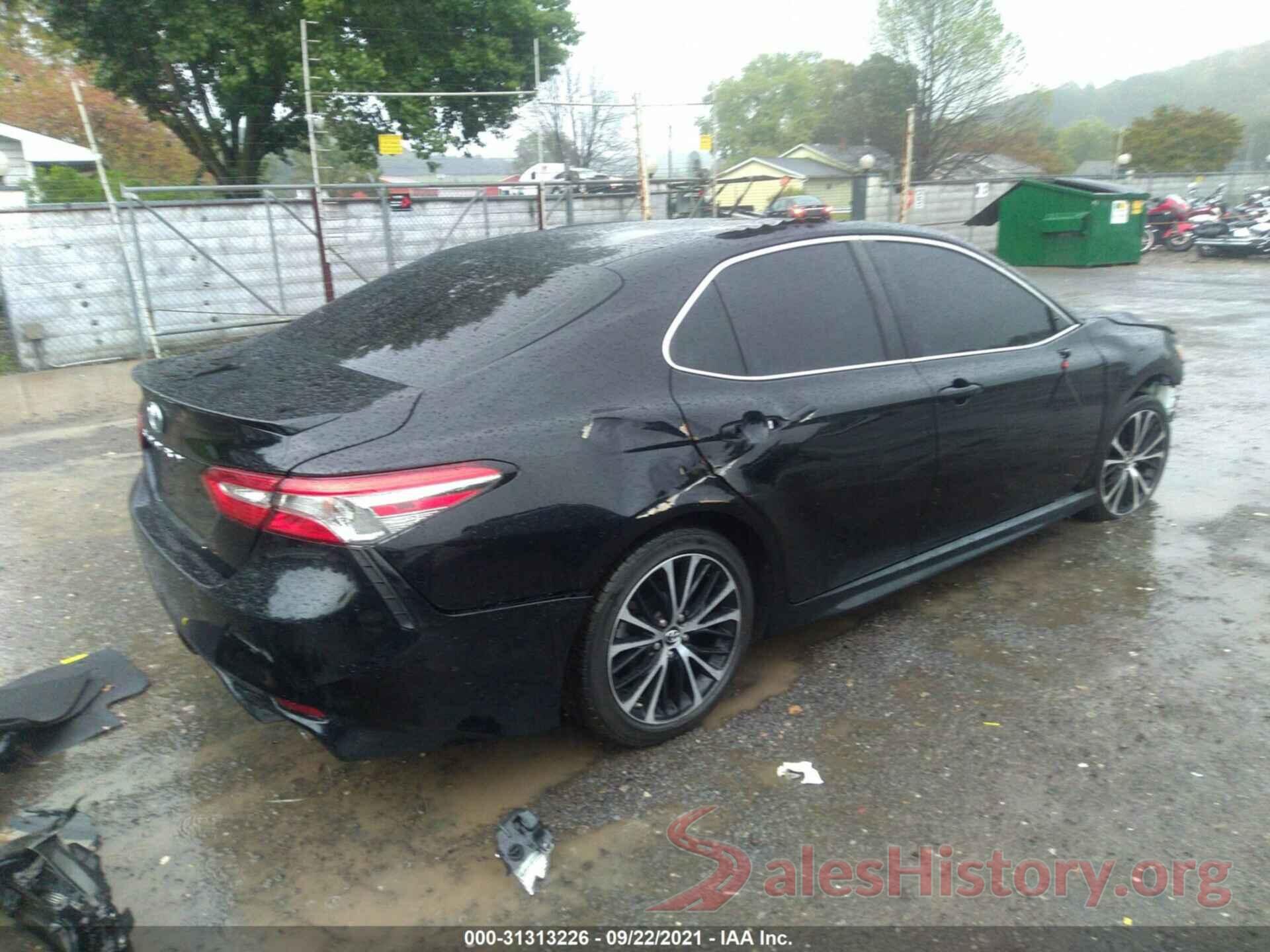 4T1B11HKXJU607109 2018 TOYOTA CAMRY