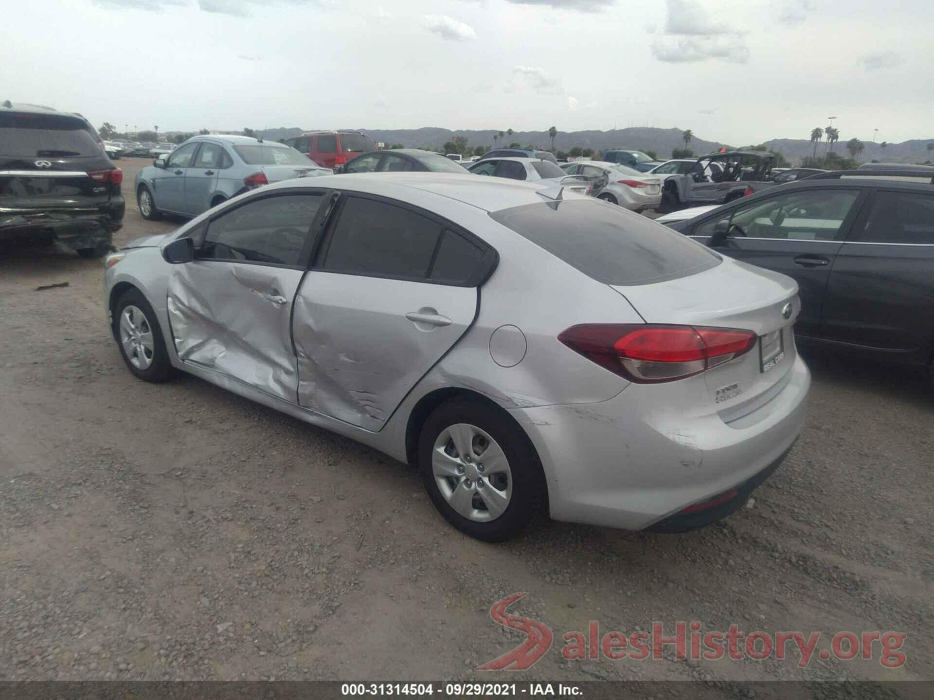 3KPFK4A7XJE246912 2018 KIA FORTE