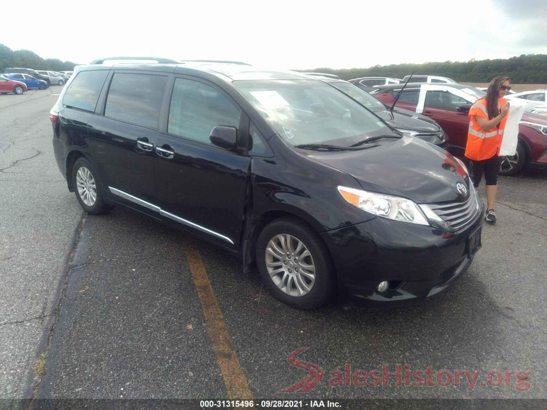 5TDYZ3DC7HS883571 2017 TOYOTA SIENNA