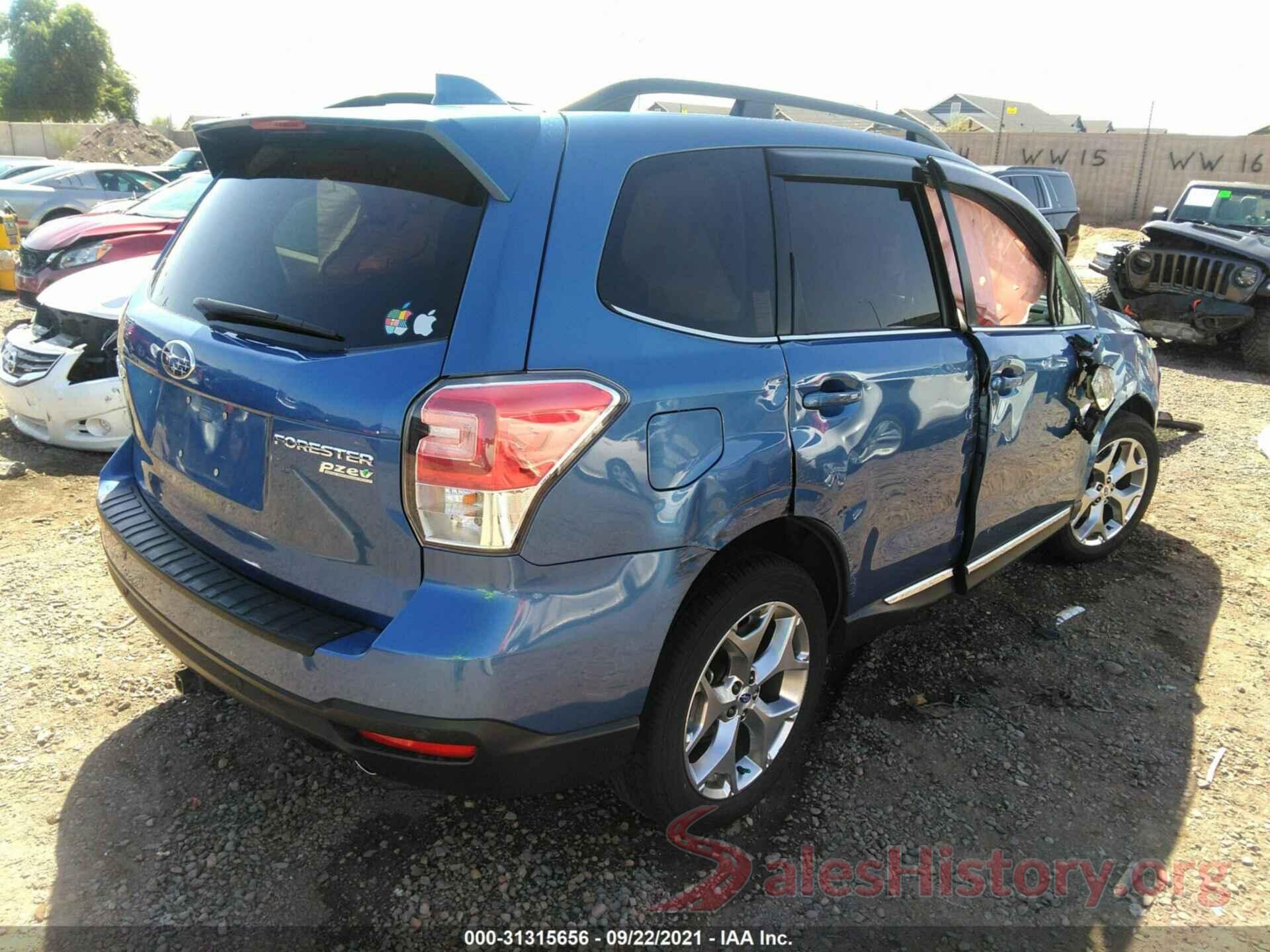 JF2SJAWC2HH526335 2017 SUBARU FORESTER