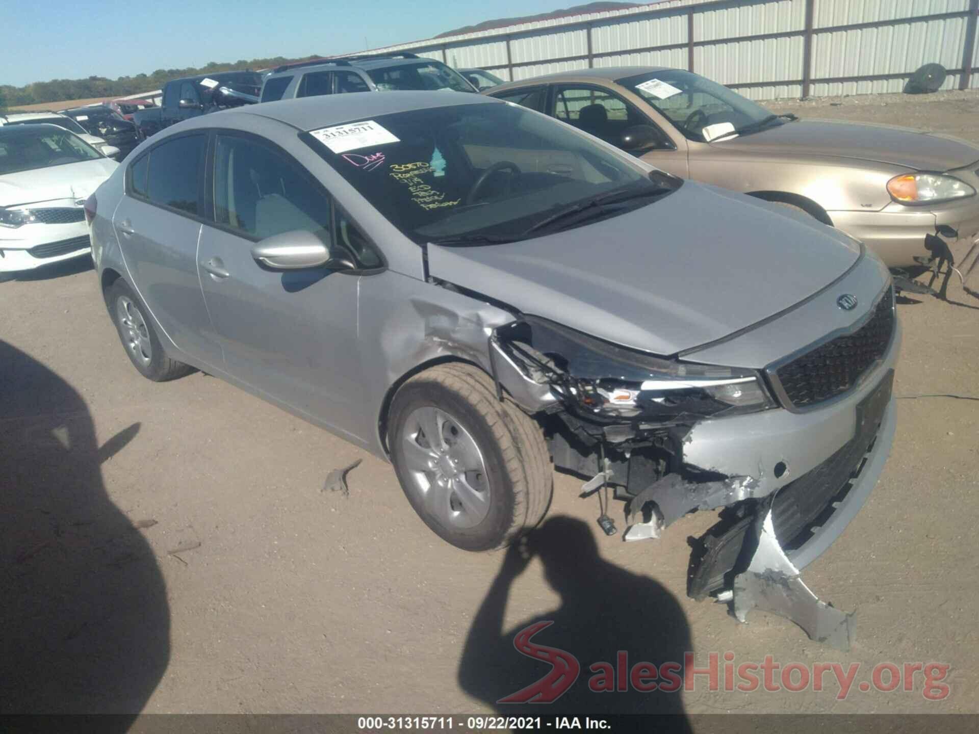 3KPFK4A73HE157483 2017 KIA FORTE