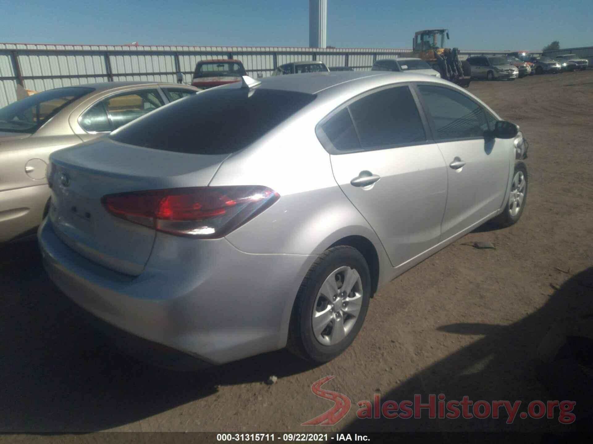 3KPFK4A73HE157483 2017 KIA FORTE