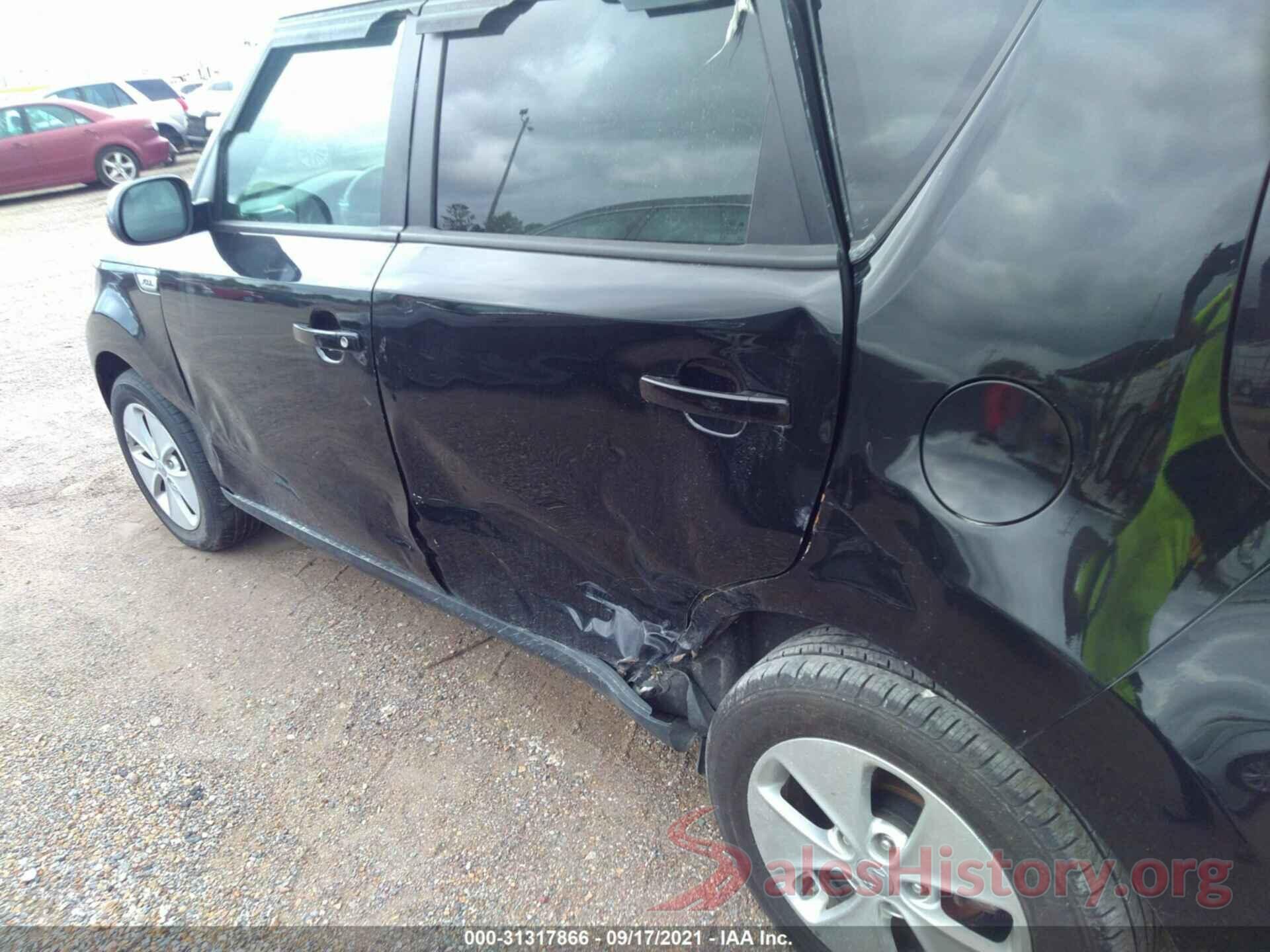 KNDJN2A24G7404535 2016 KIA SOUL